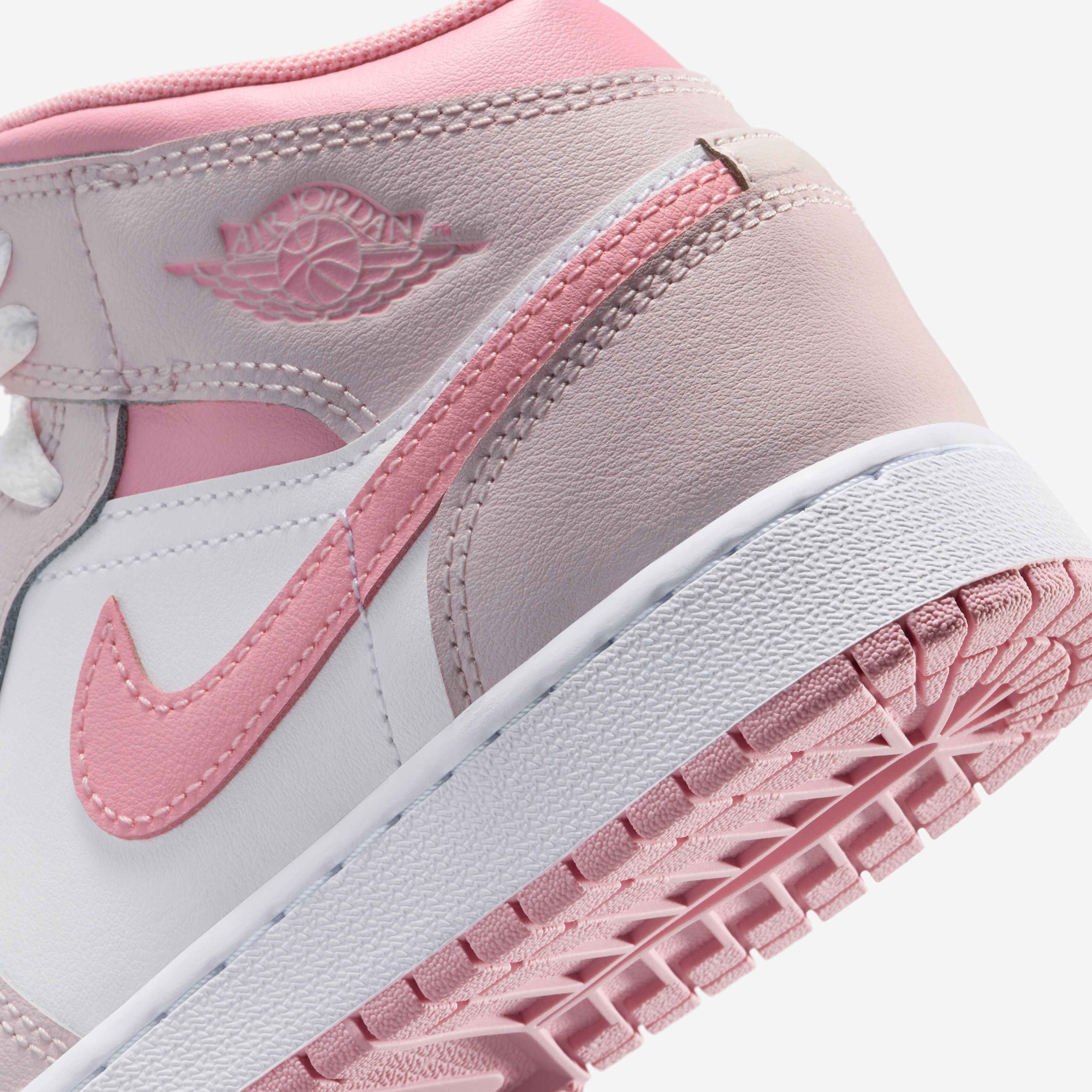 اير جوردن 1 ميد image number 7