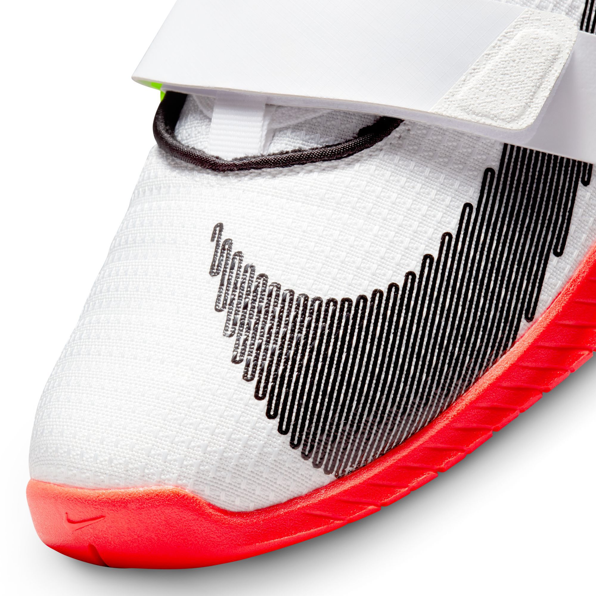 Nike store to buy nike romeleos top