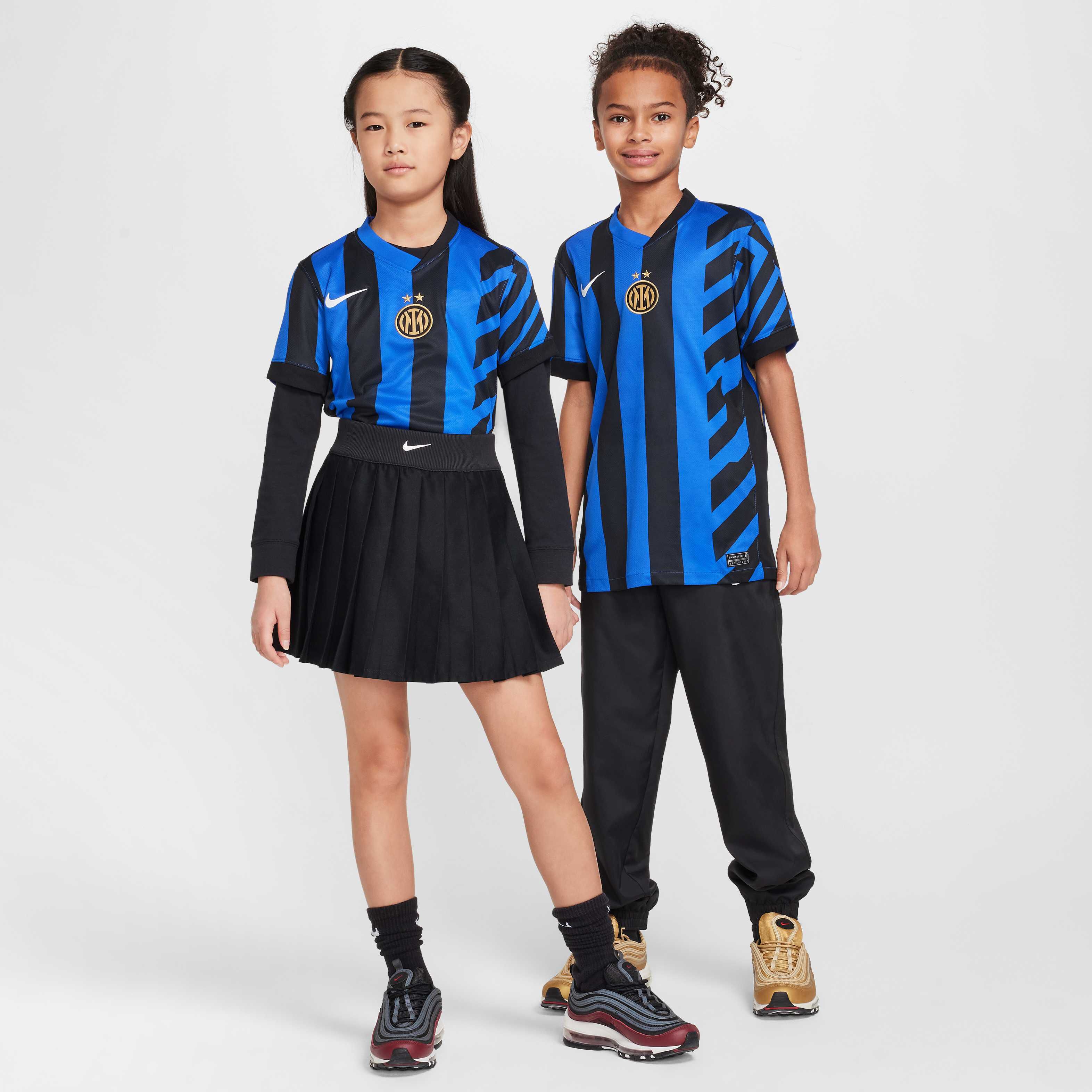 إنتر ميلان 2024/25 ستيديوم الأساسي image number 8