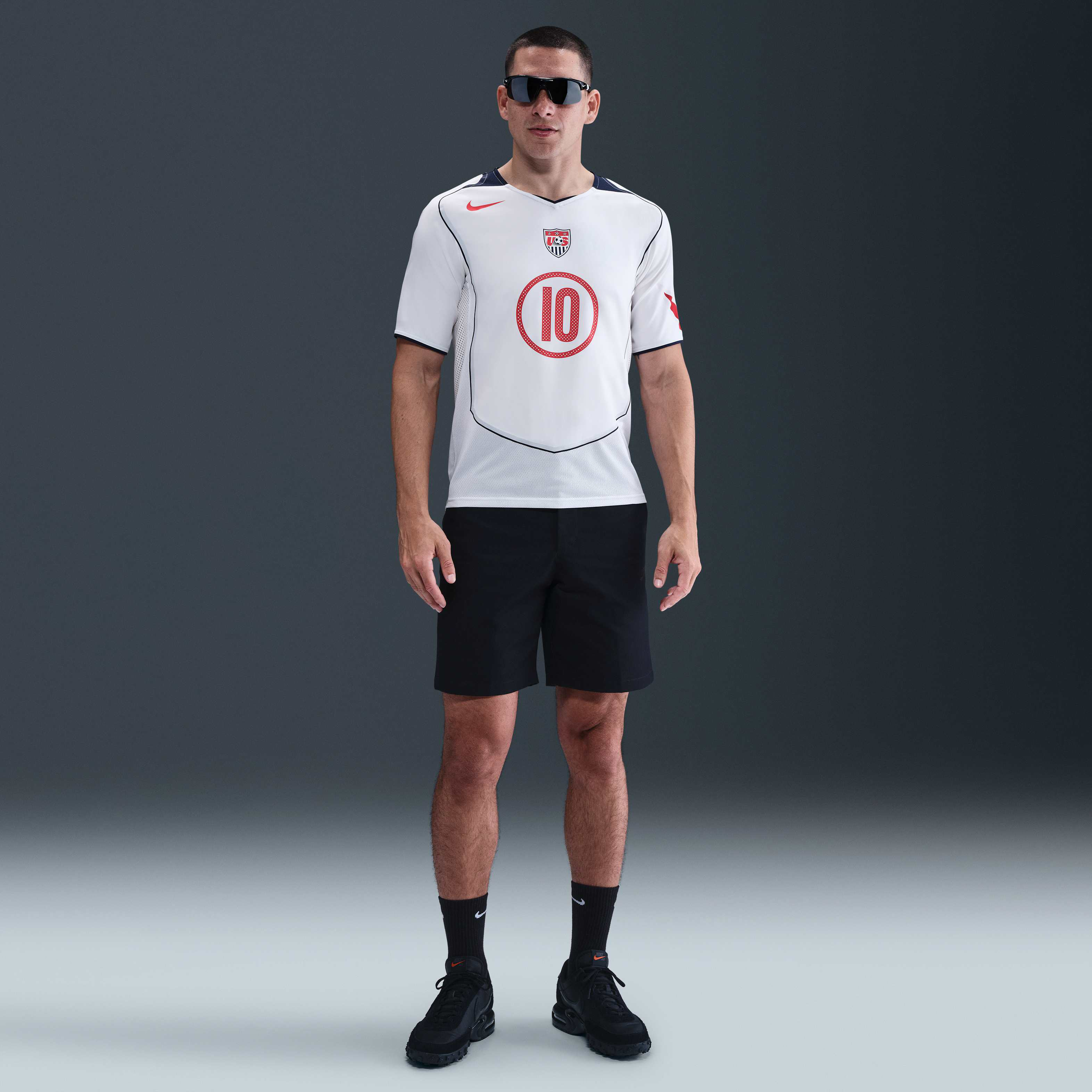 Landon Donovan USMNT 2004 Total 90 Reissue image number 3