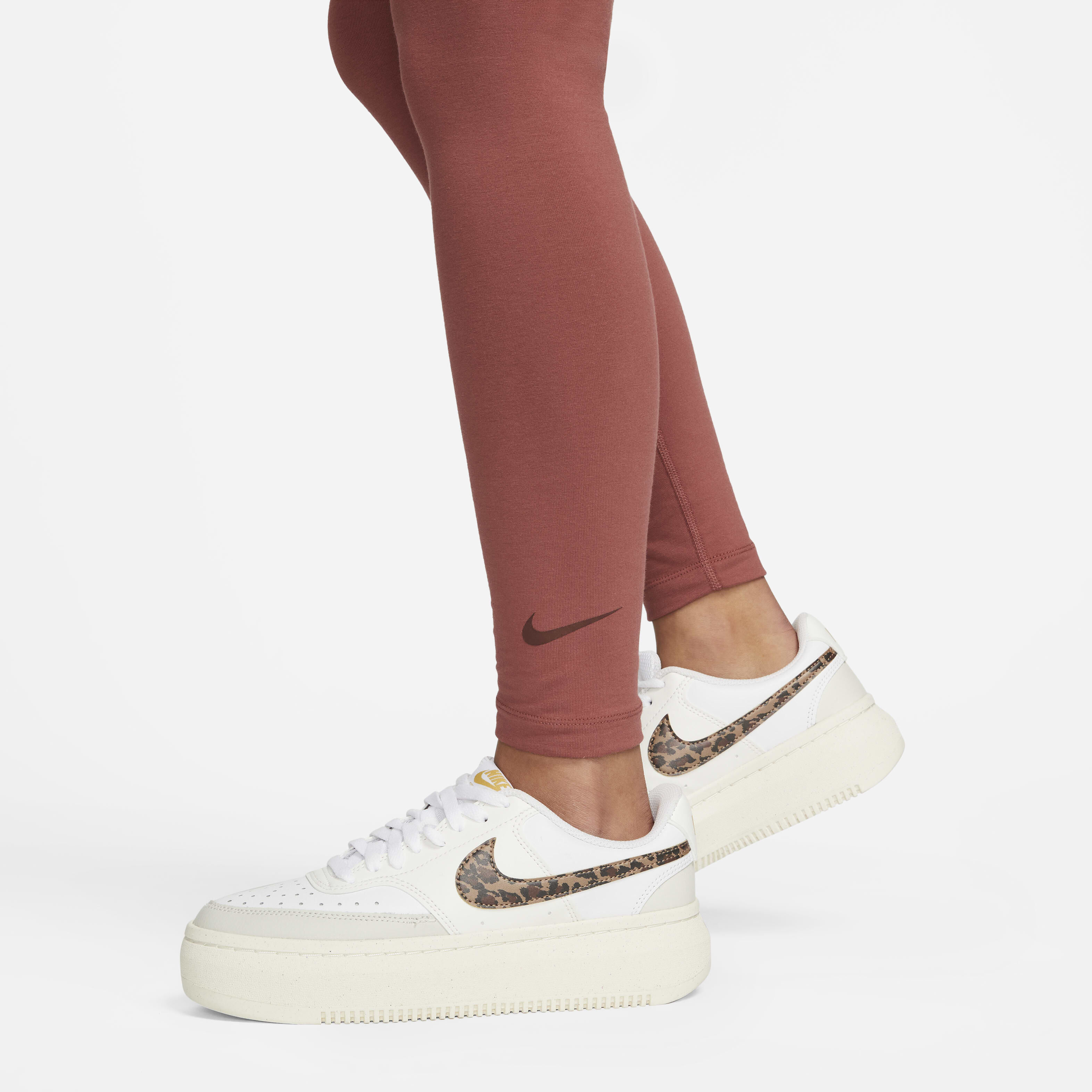 نايكي سبورتسوير كلوب image number 3