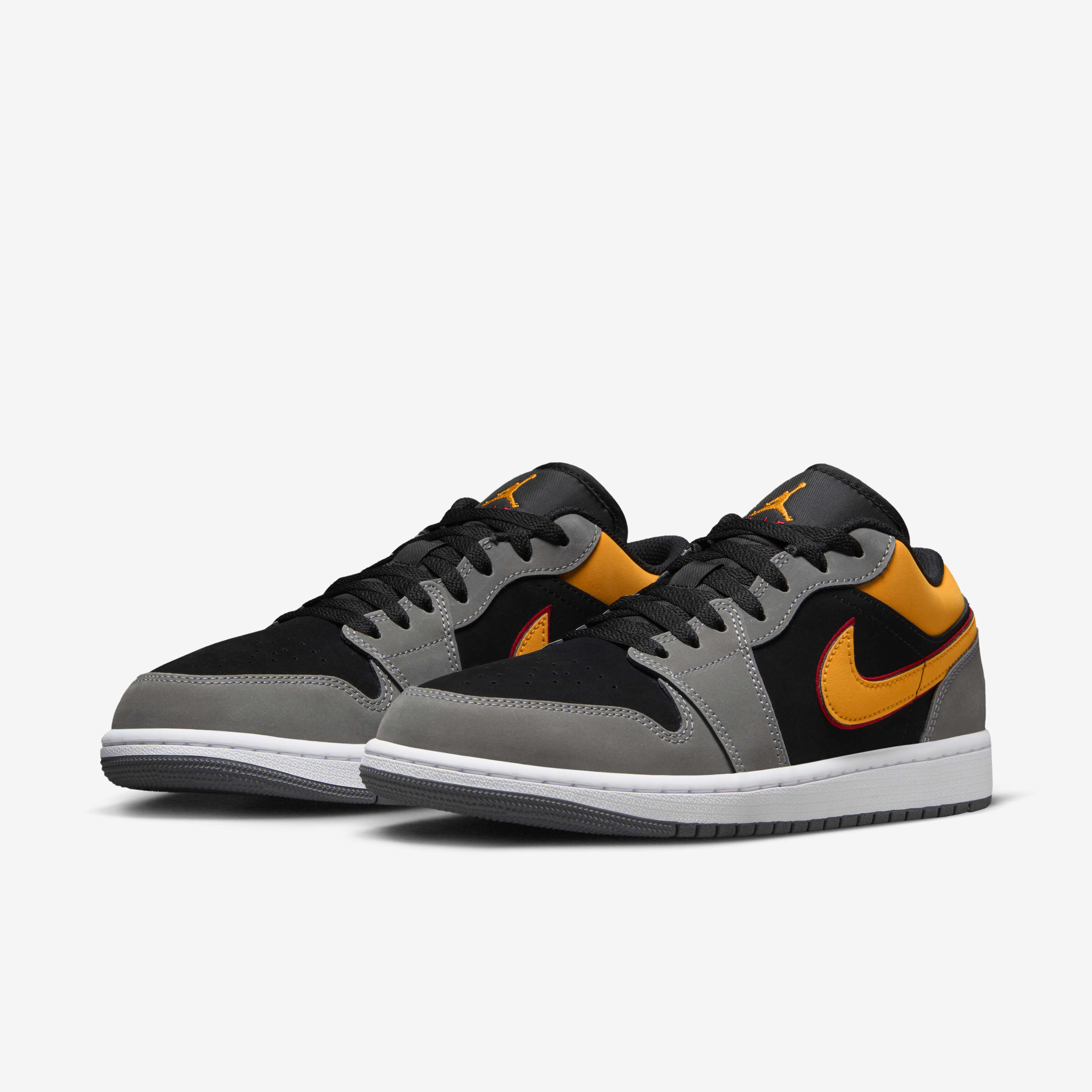 Air Jordan 1 Low SE image number 4