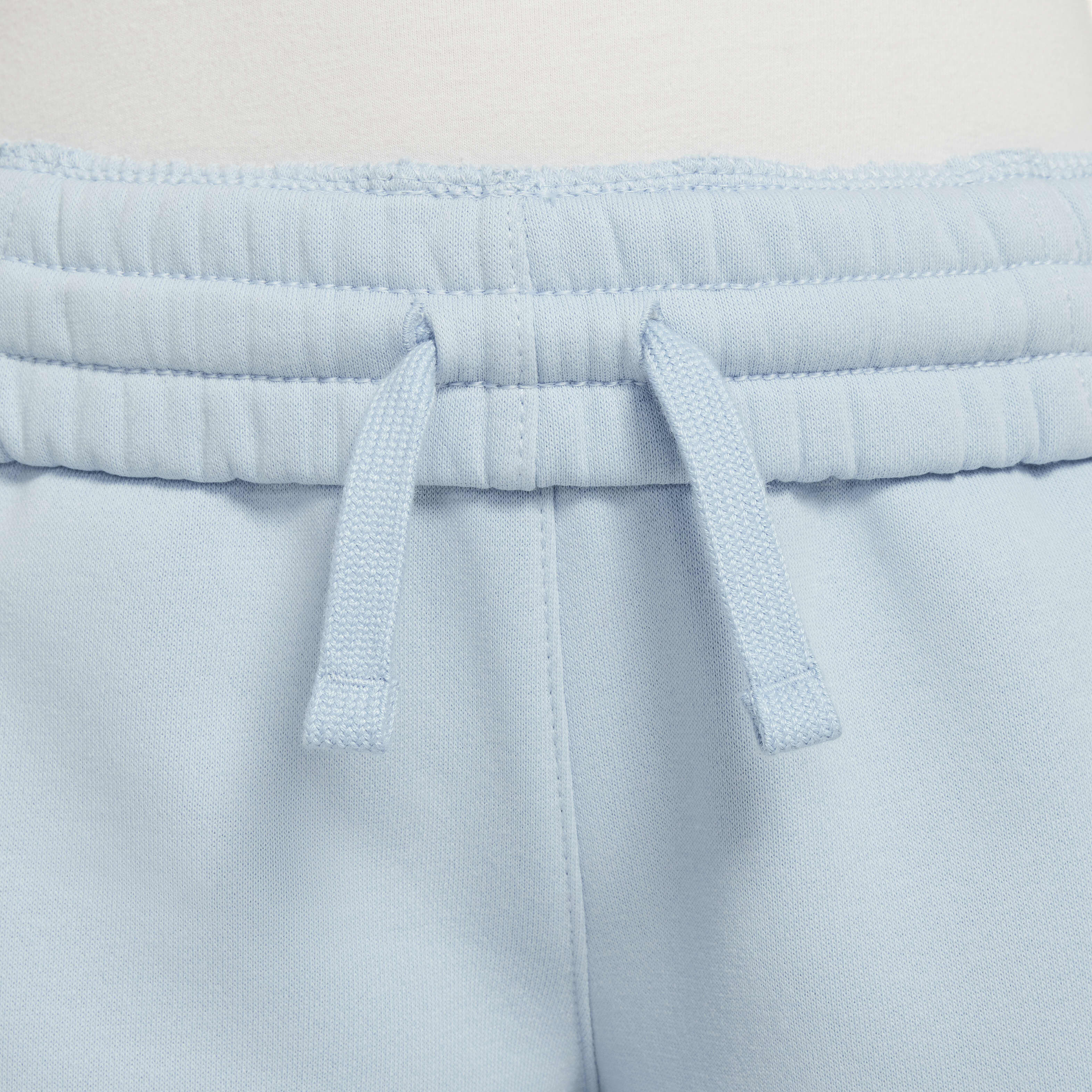 نايكي سبورتسوير كلوب فليس image number 2