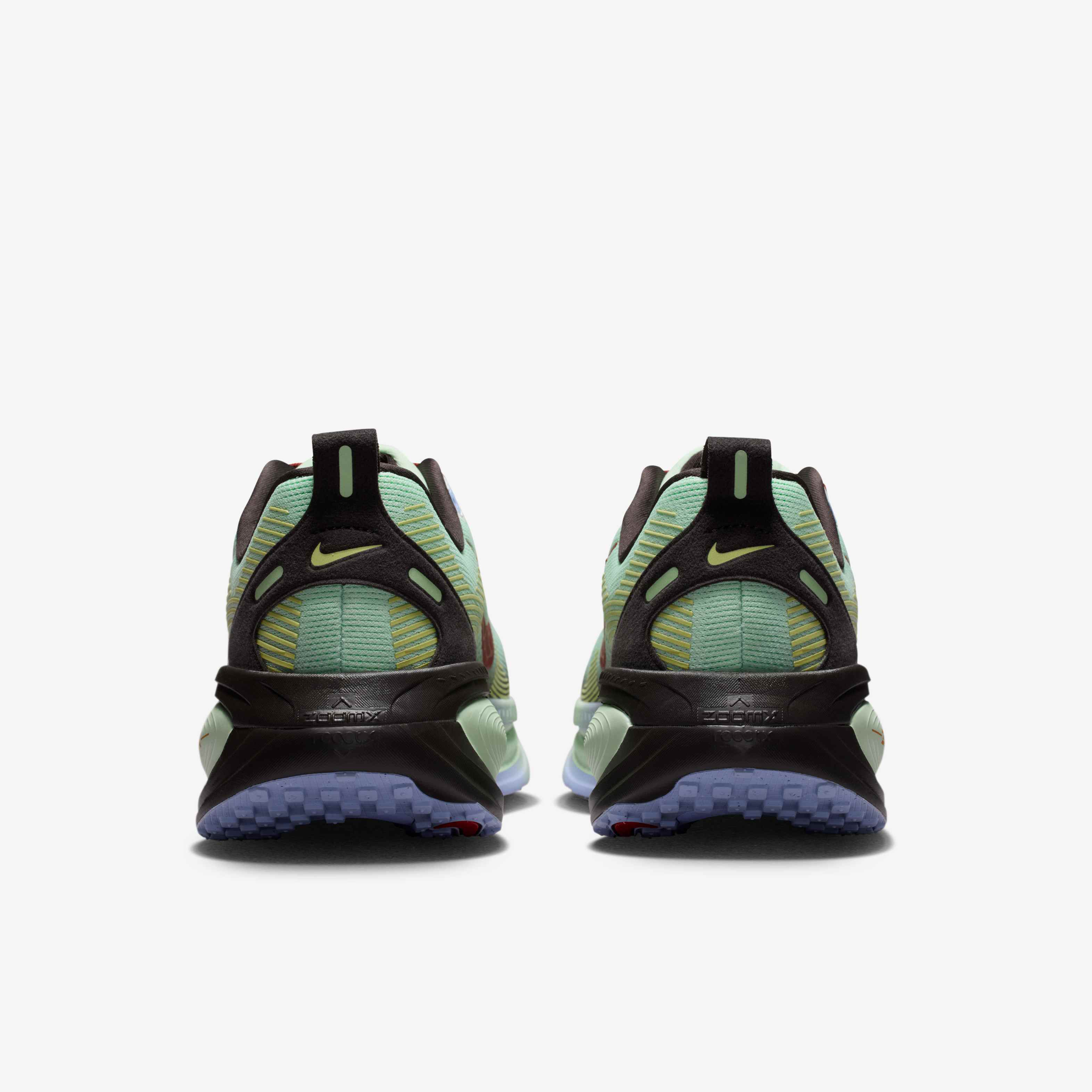 Nike Vomero 18 SE image number 5