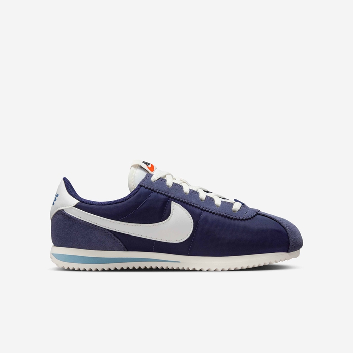 Nike Cortez Textile image number 2 Nike Cortez Textile image number 2