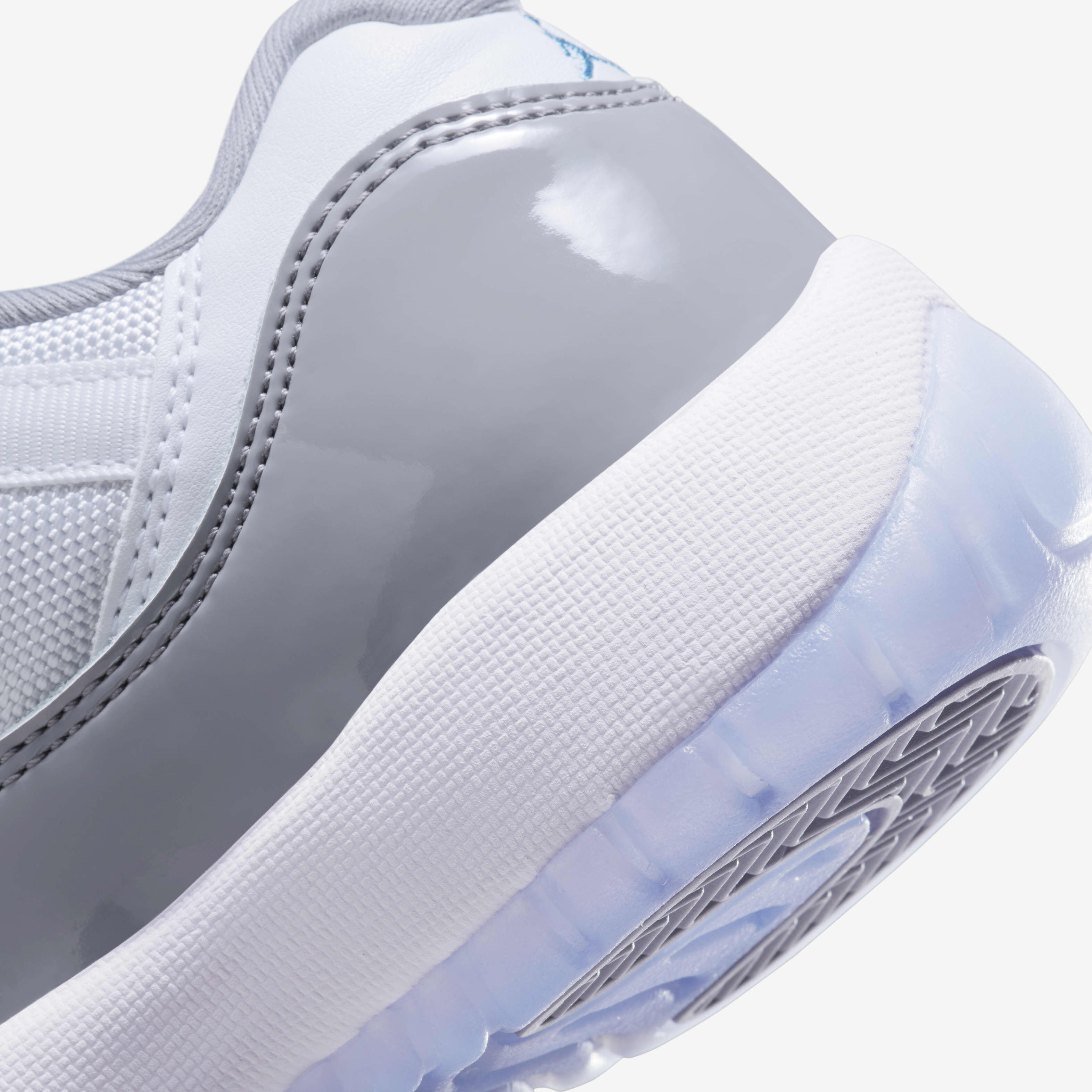 Air Jordan 11 Retro Low image number 7