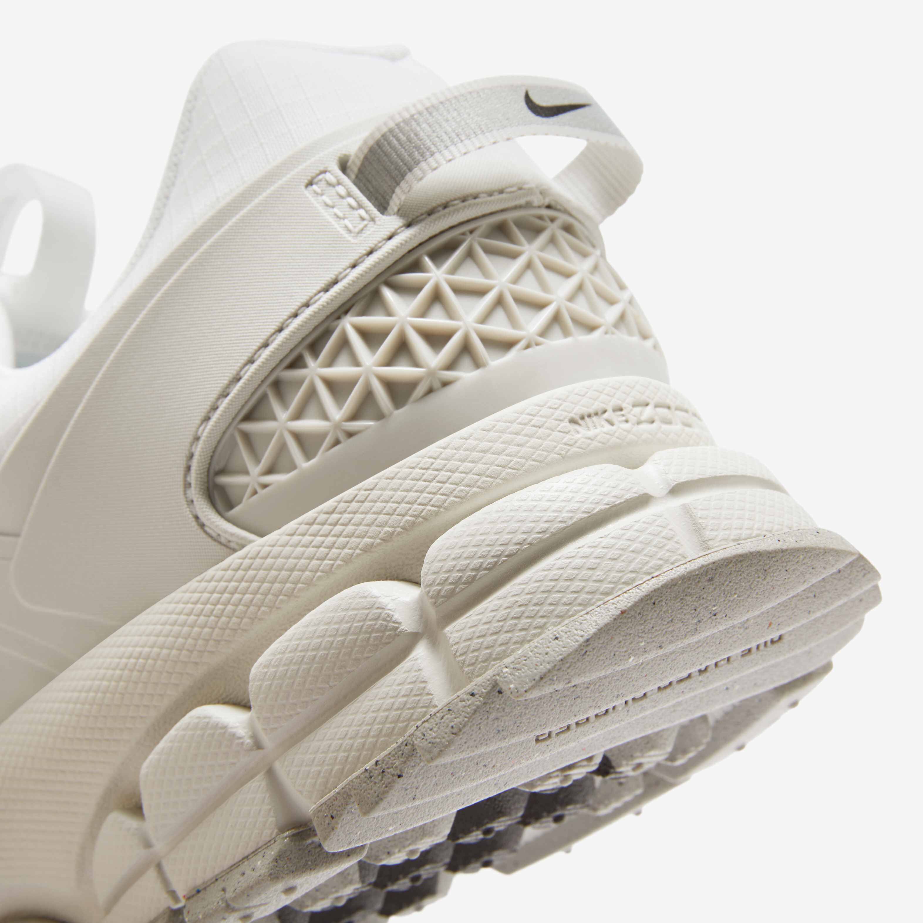 نايكي زووم فوميرو روم image number 7