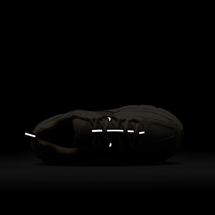 Nike Vomero 5 image number 8 Nike Vomero 5 image number 8