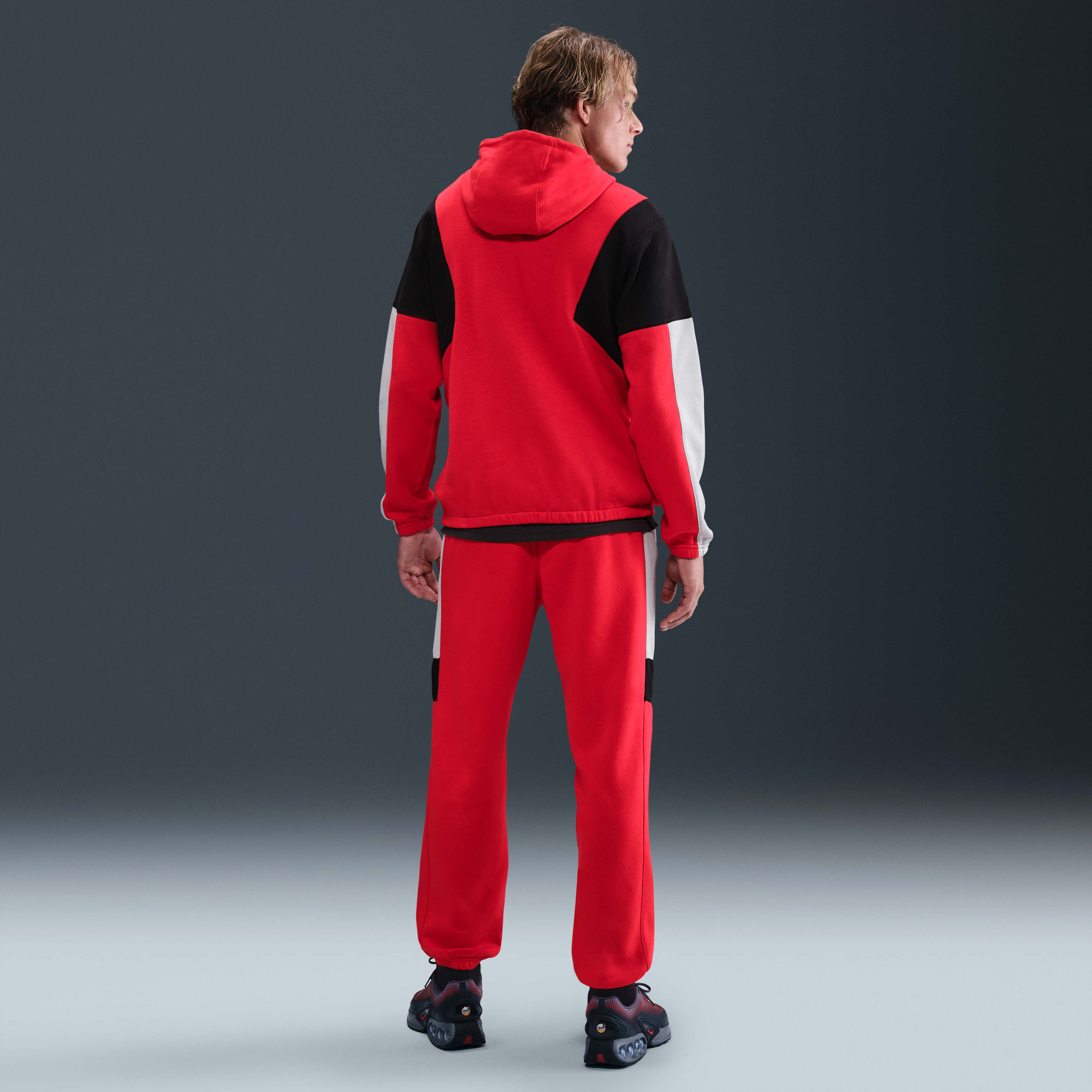 Nike Sportswear Club image number 4