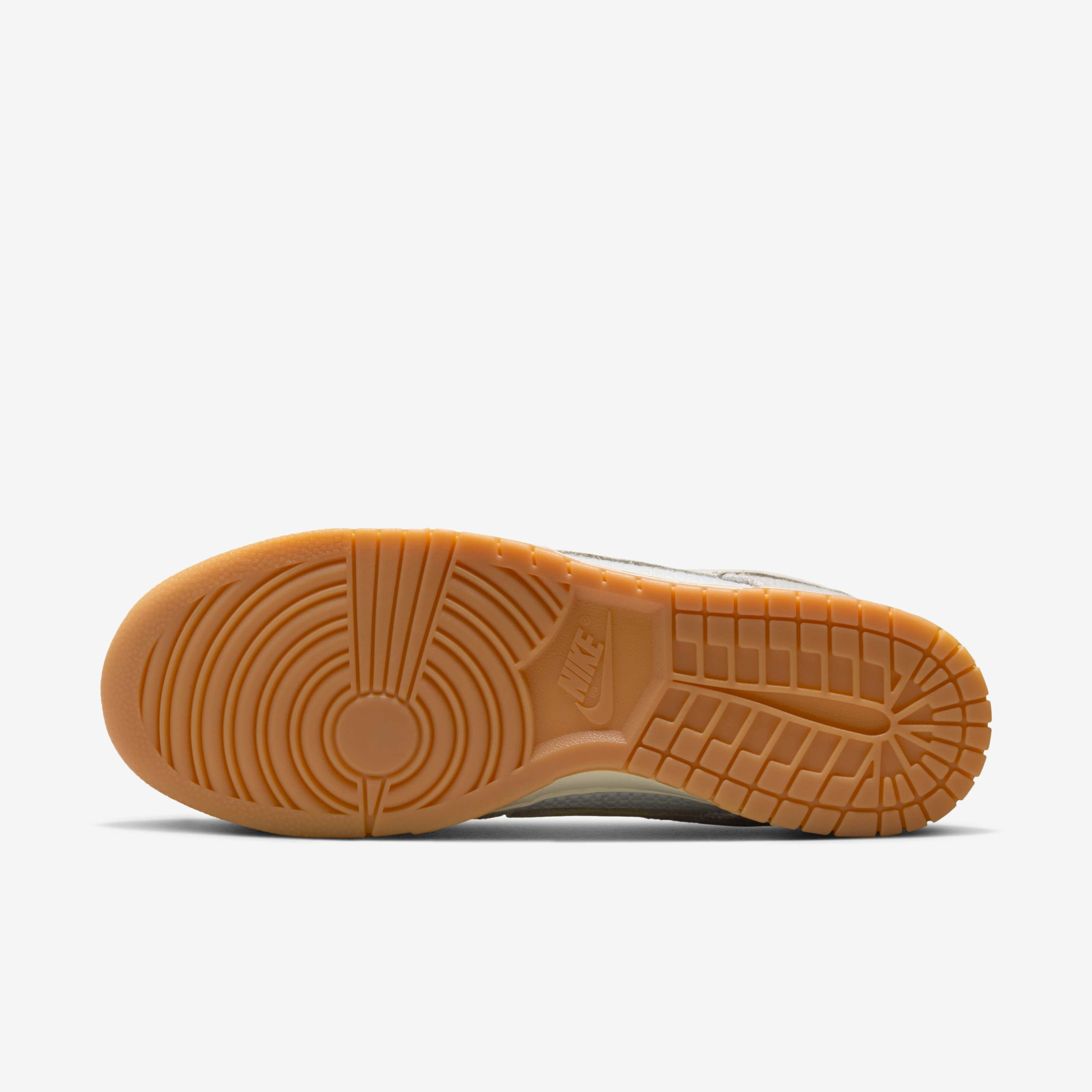 Nike Dunk Low Retro SE image number 1