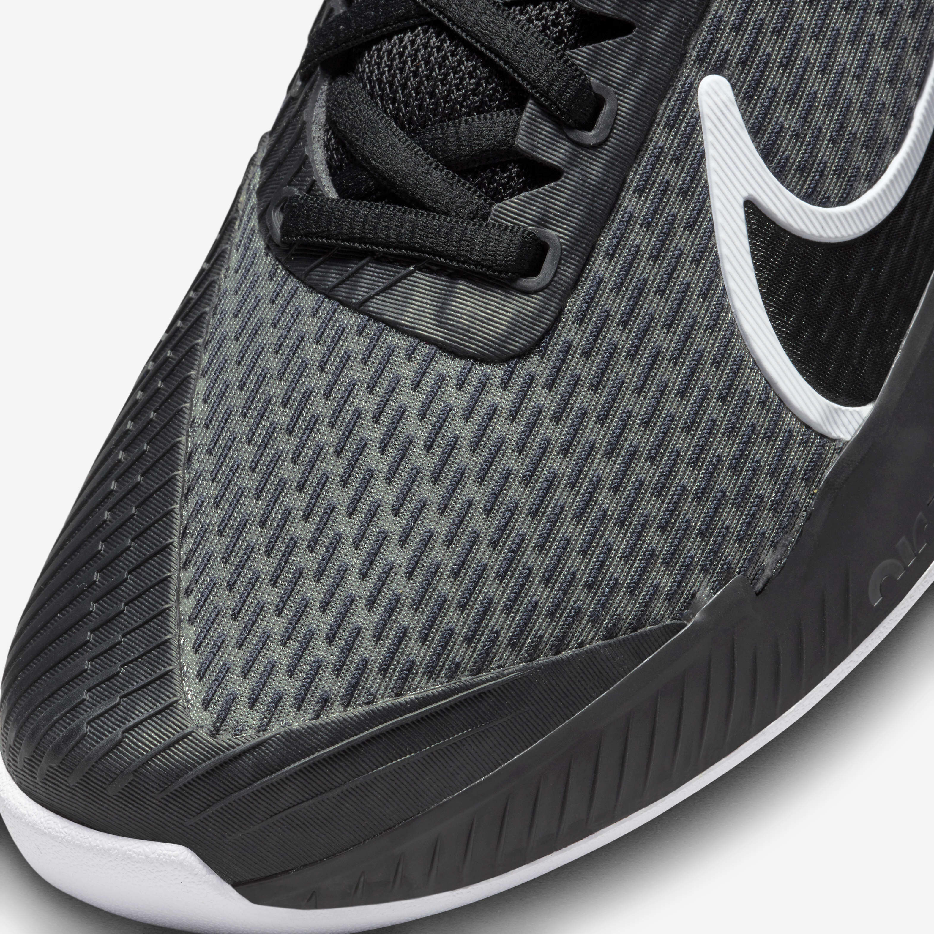 Nike zoom v2 best sale