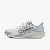 Nike Quest 6