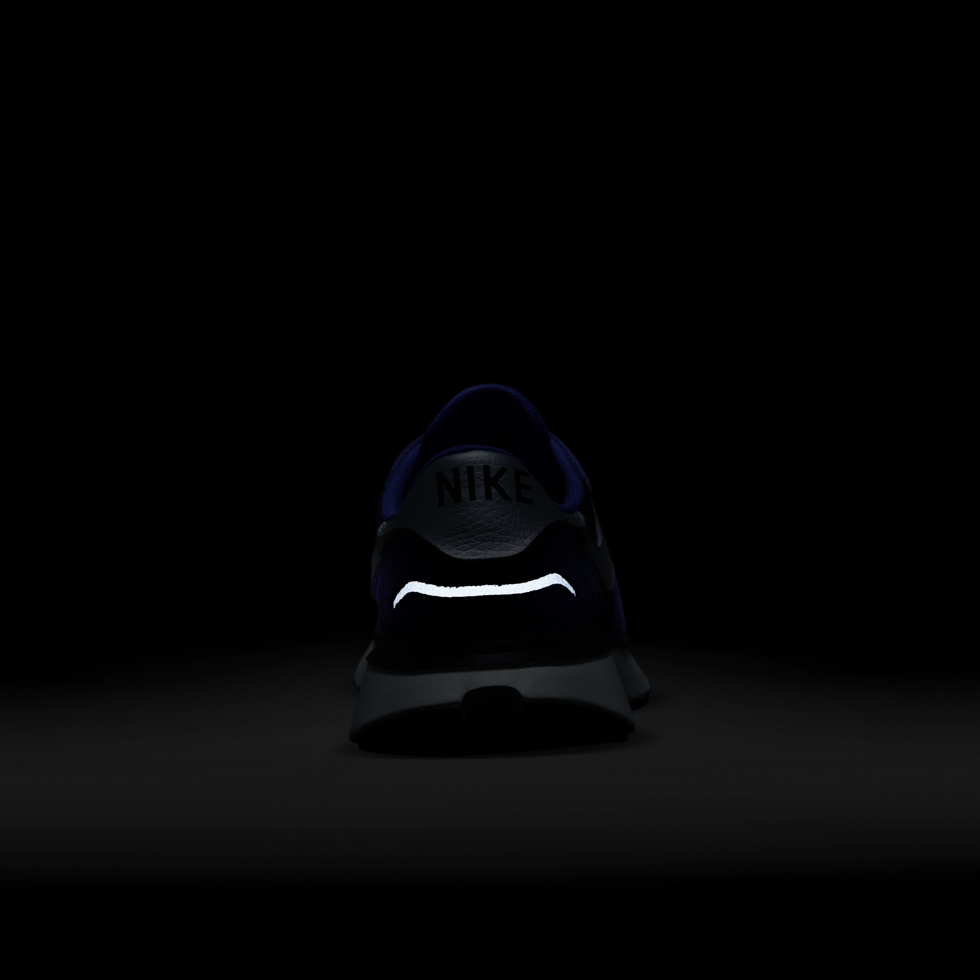 Nike Phoenix Waffle image number 9