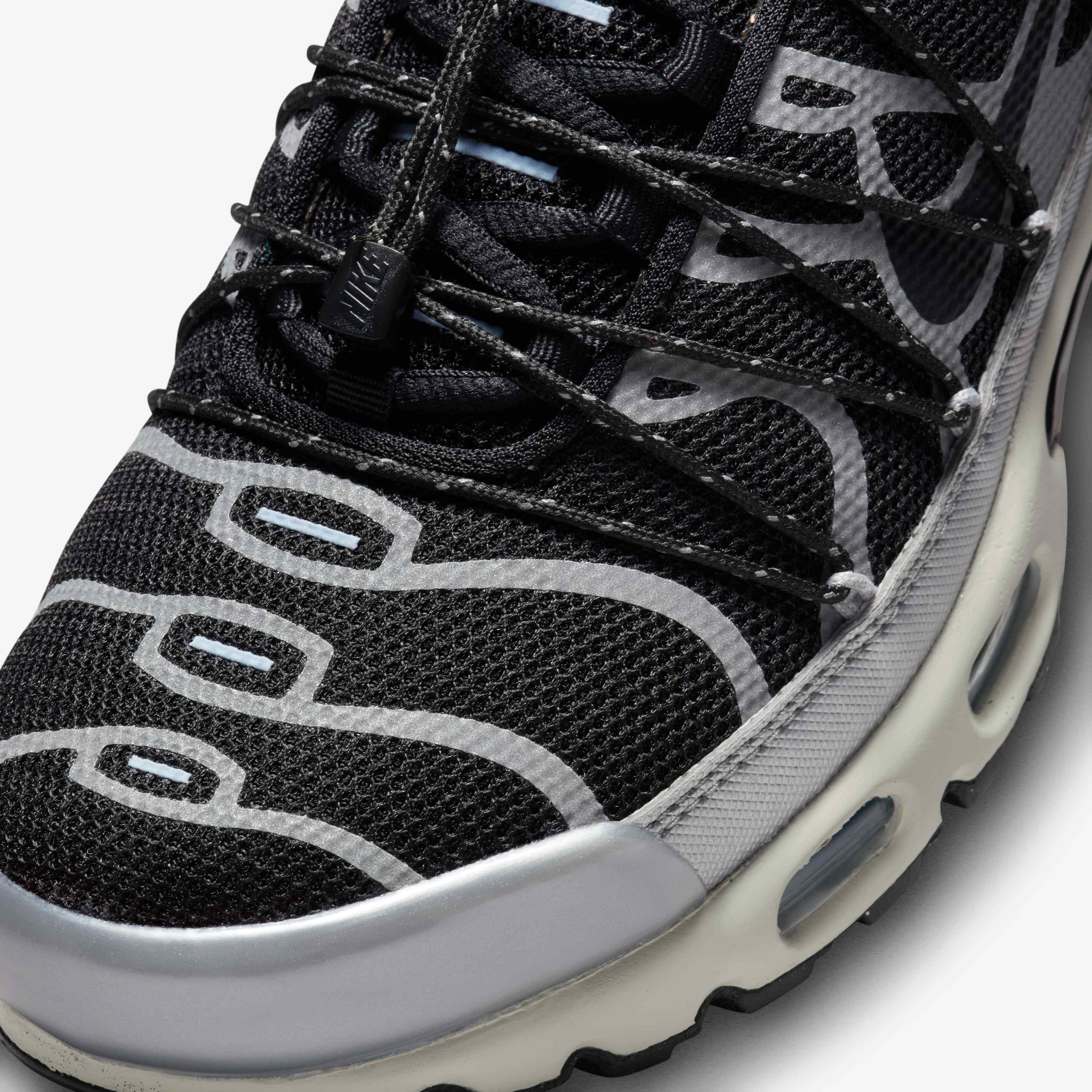 Nike Air Max Plus image number 7