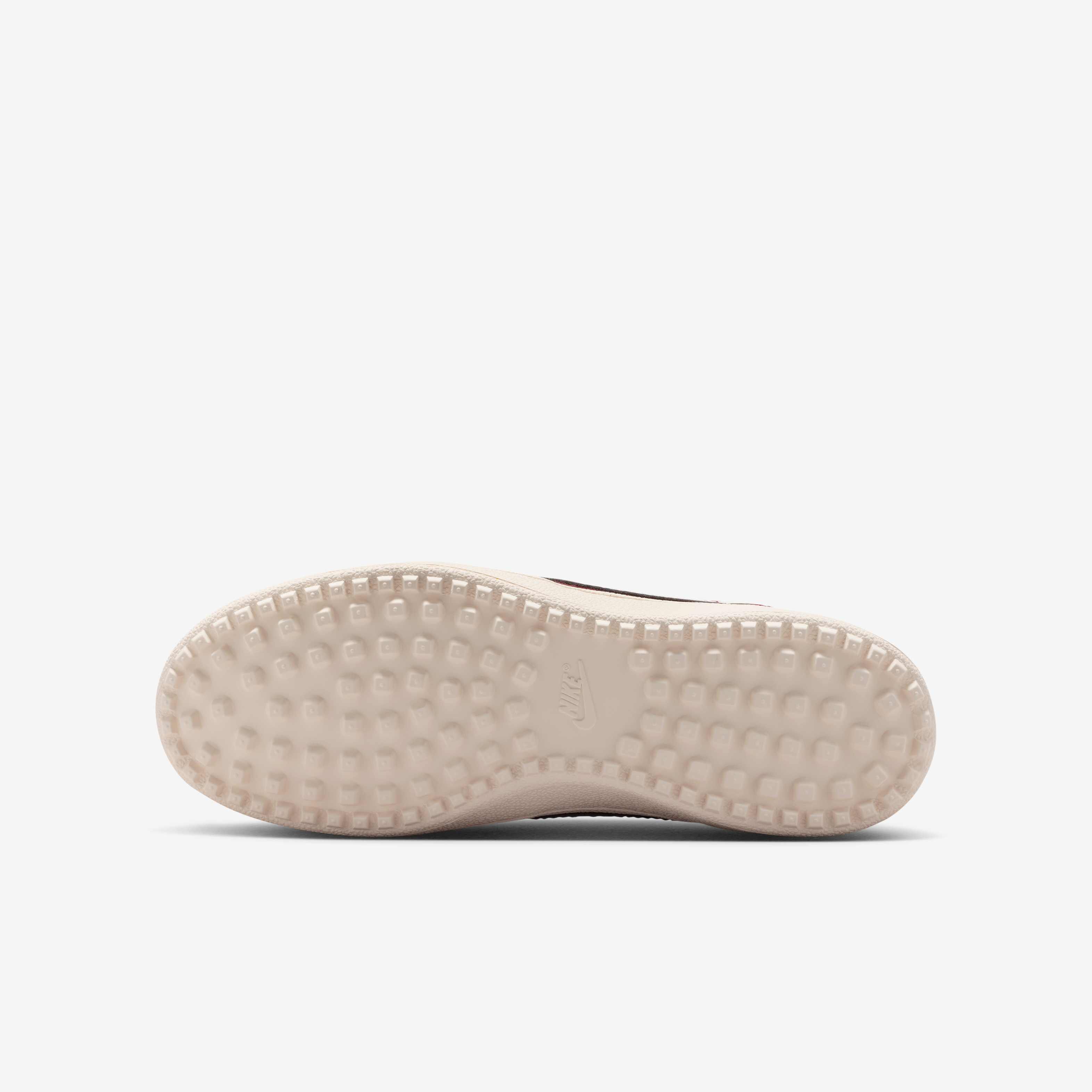 Nike Field General image number 1