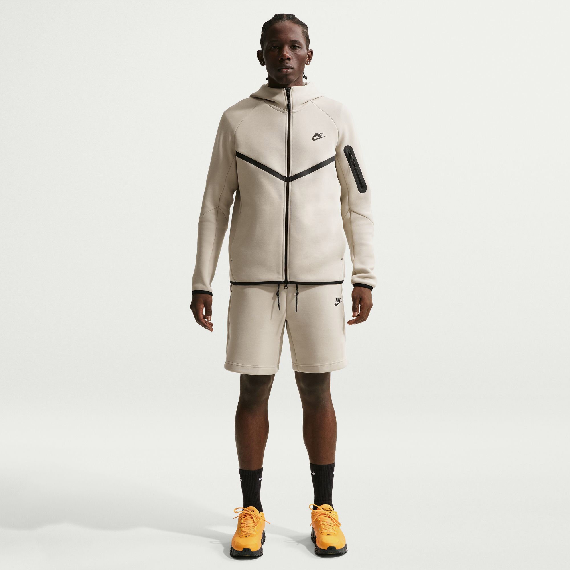 نايكي تك image number 0