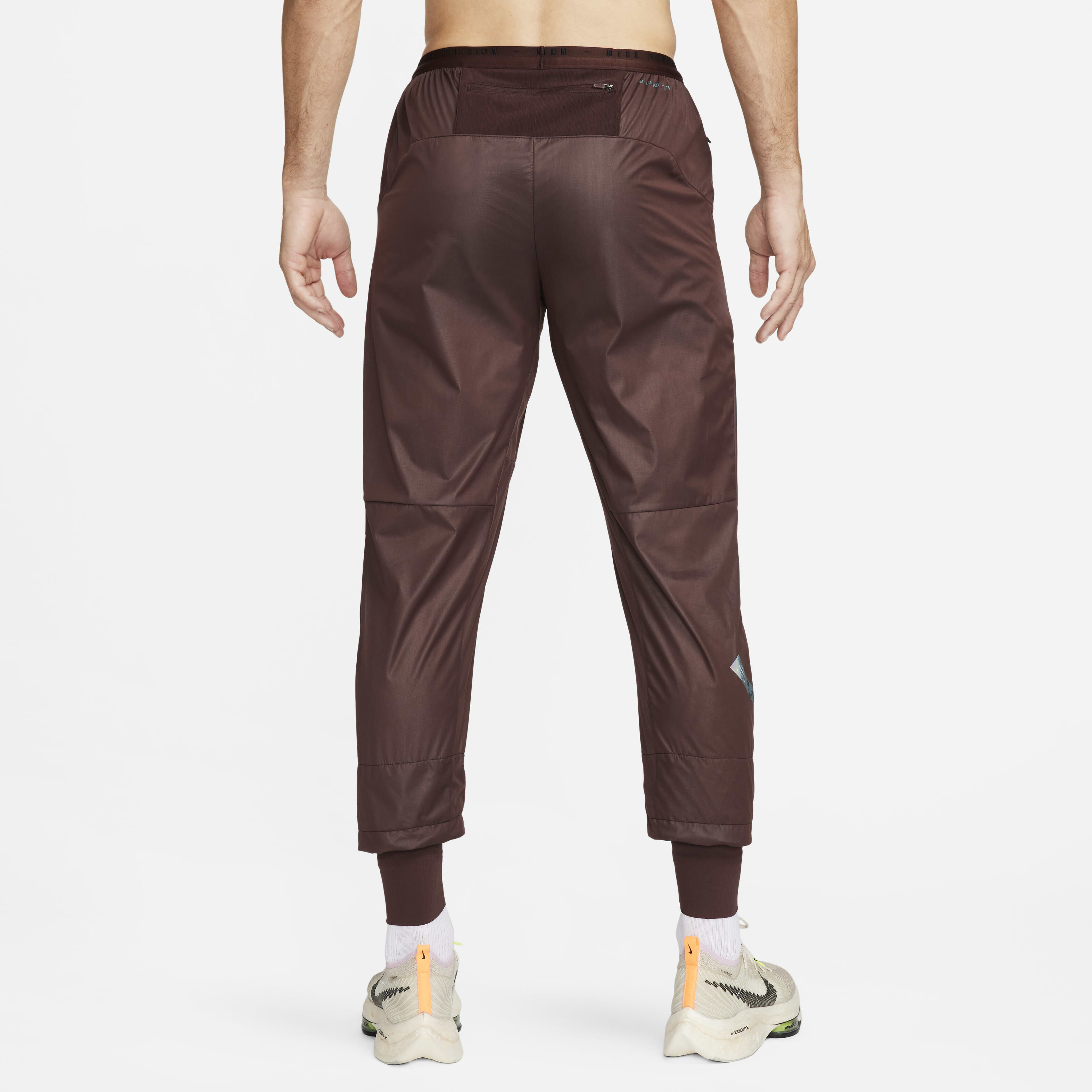 Nike Running Division Phenom image number 1