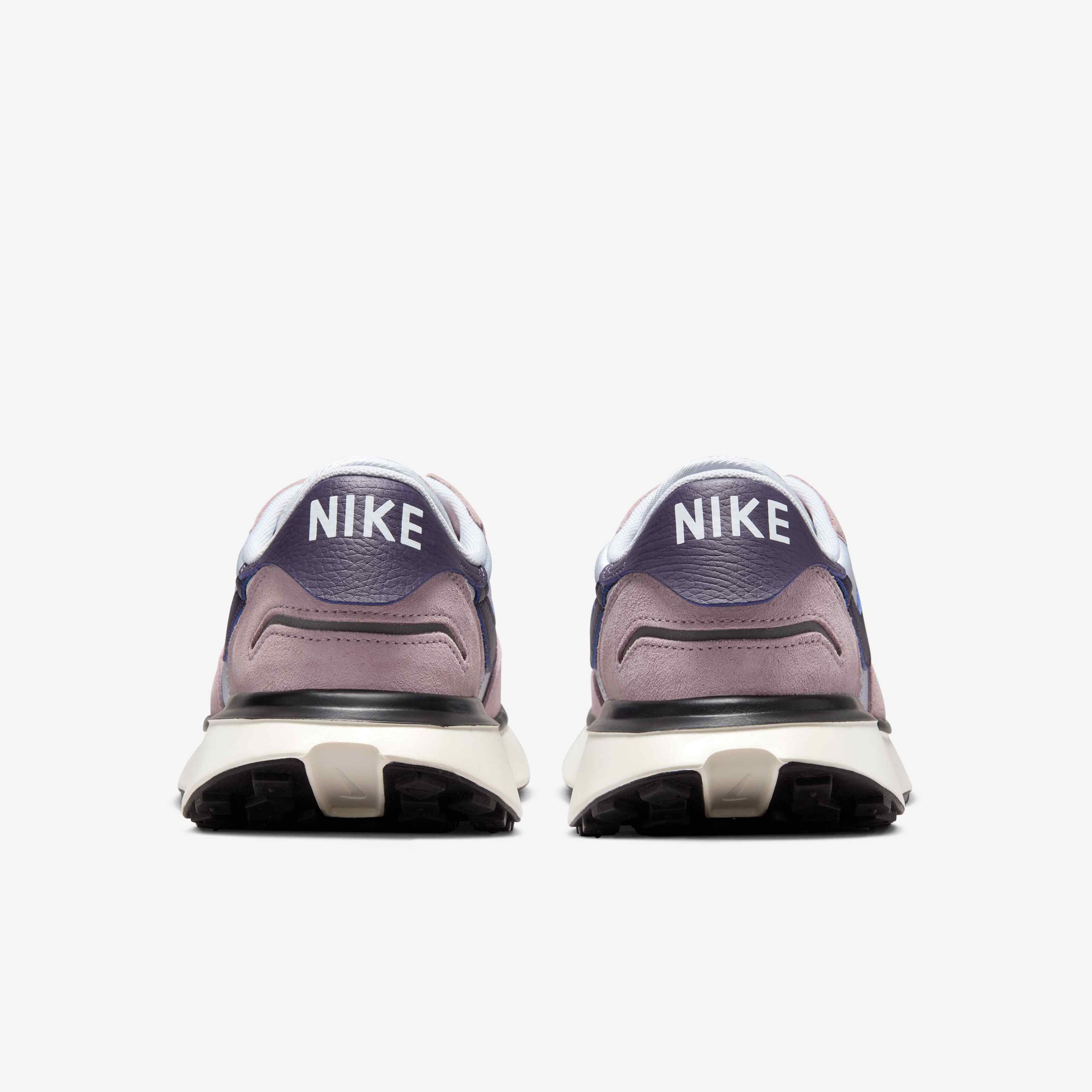 نايكي فينيكس وافل image number 5