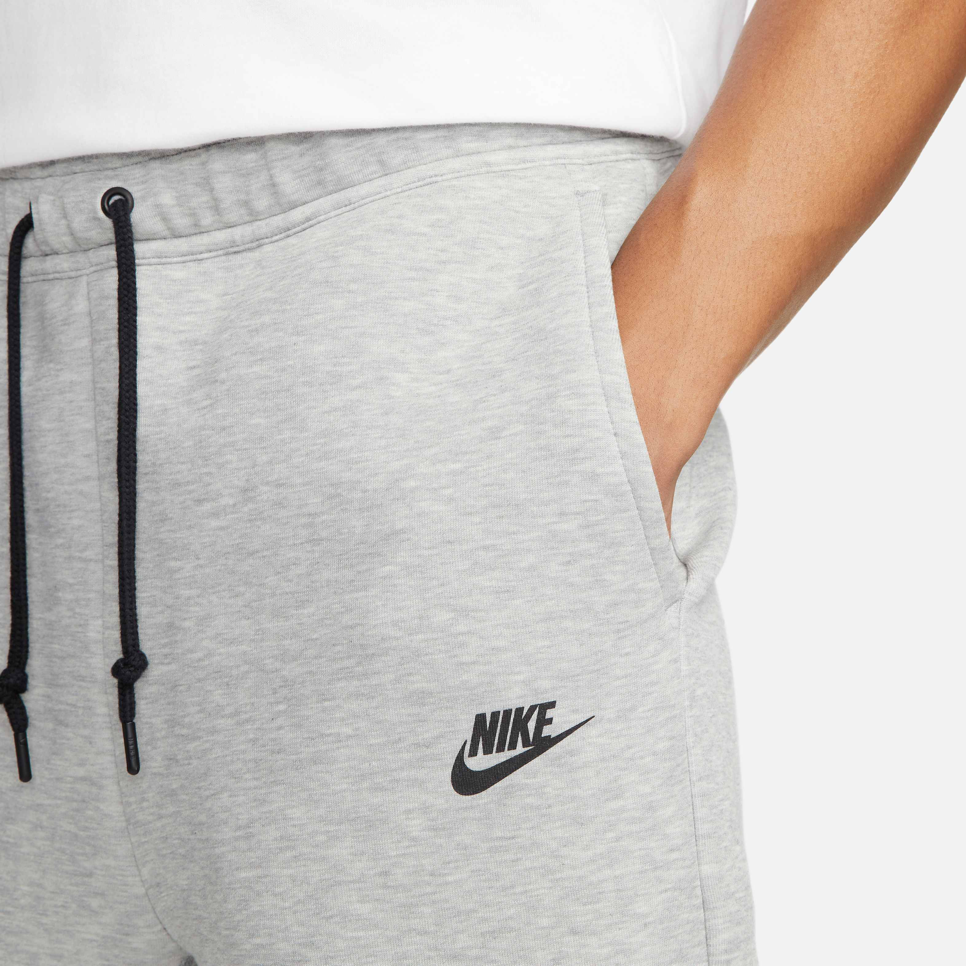 Nike Sportswear Tech Fleece image number 3