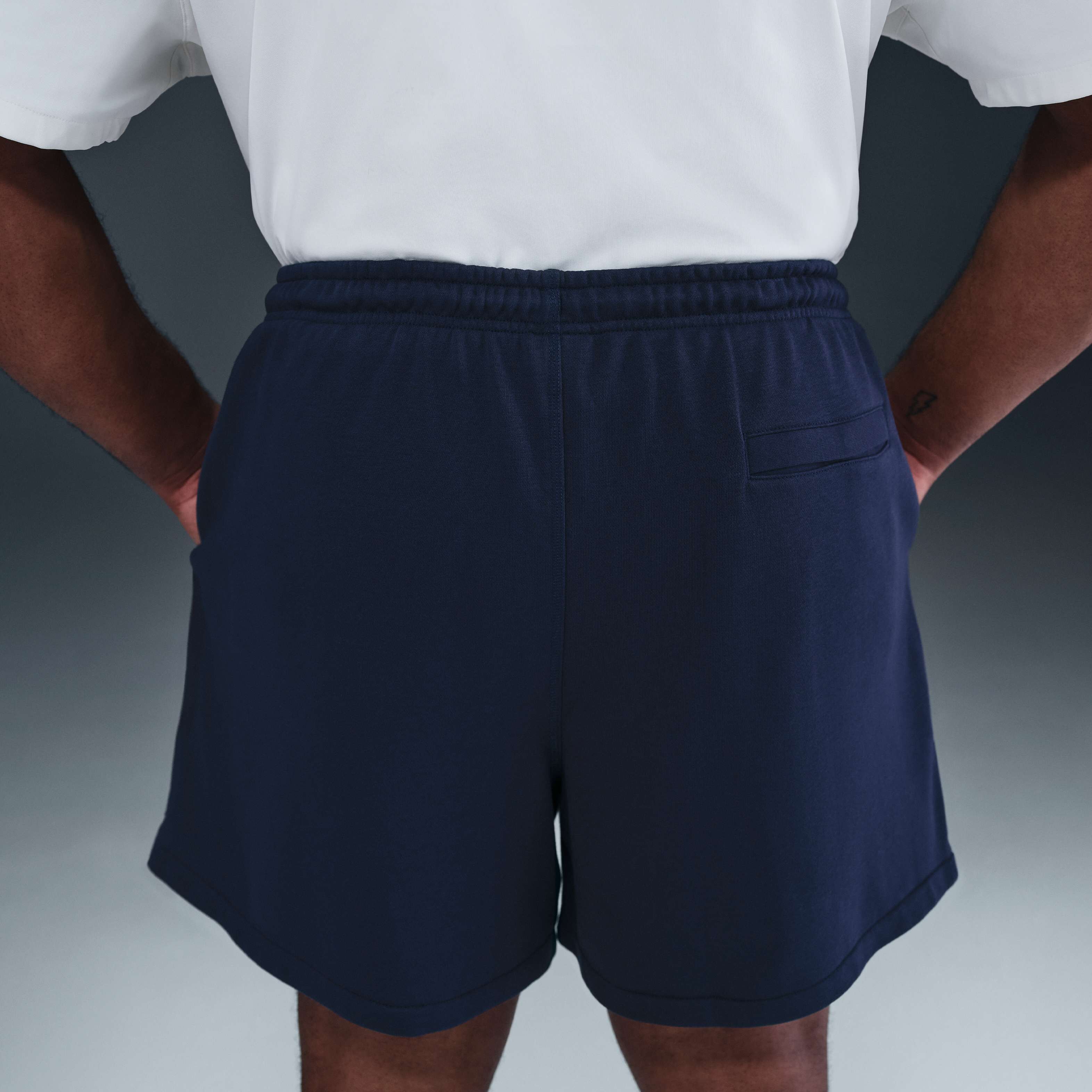 نايكي كلوب image number 10