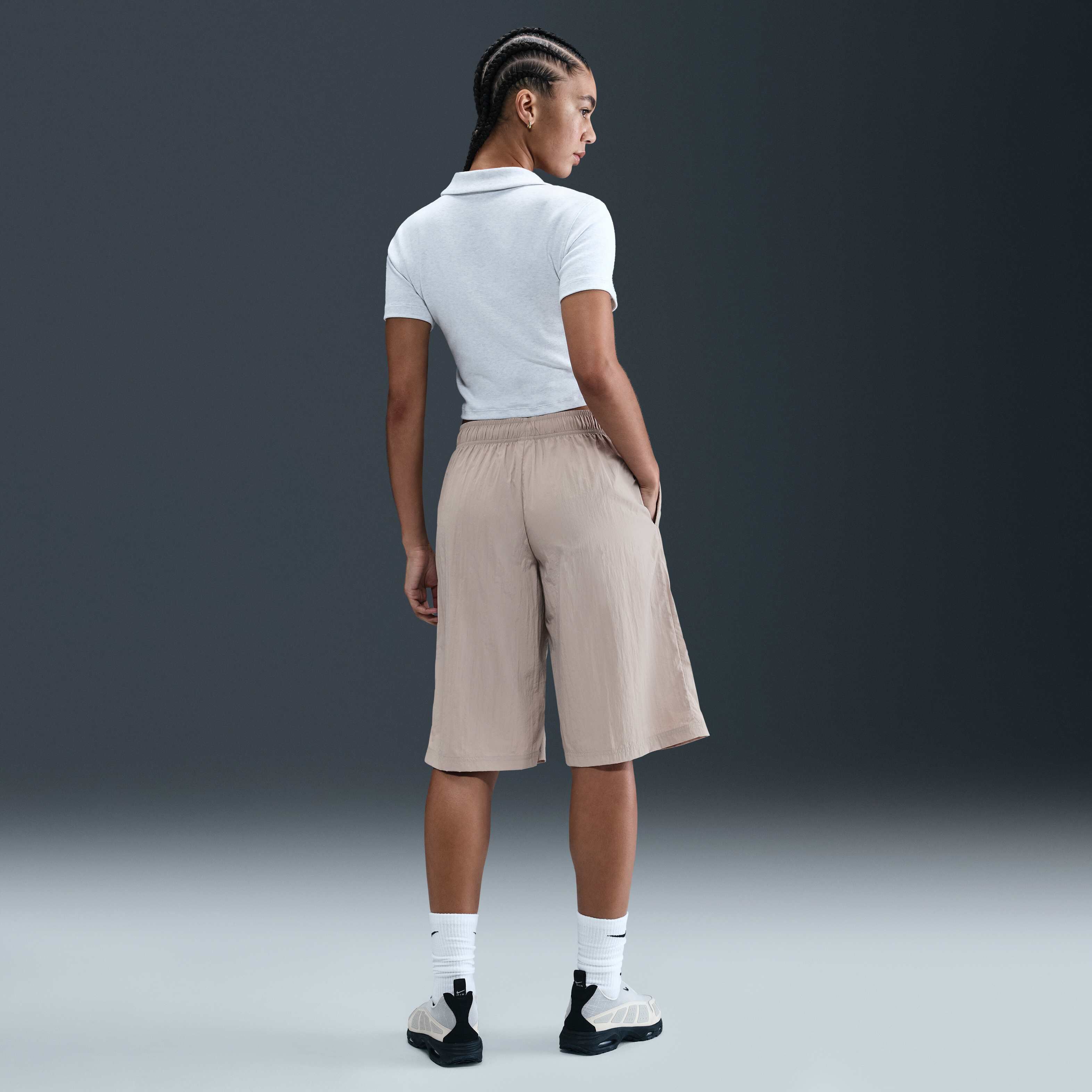 نايكي سبورتسوير image number 3