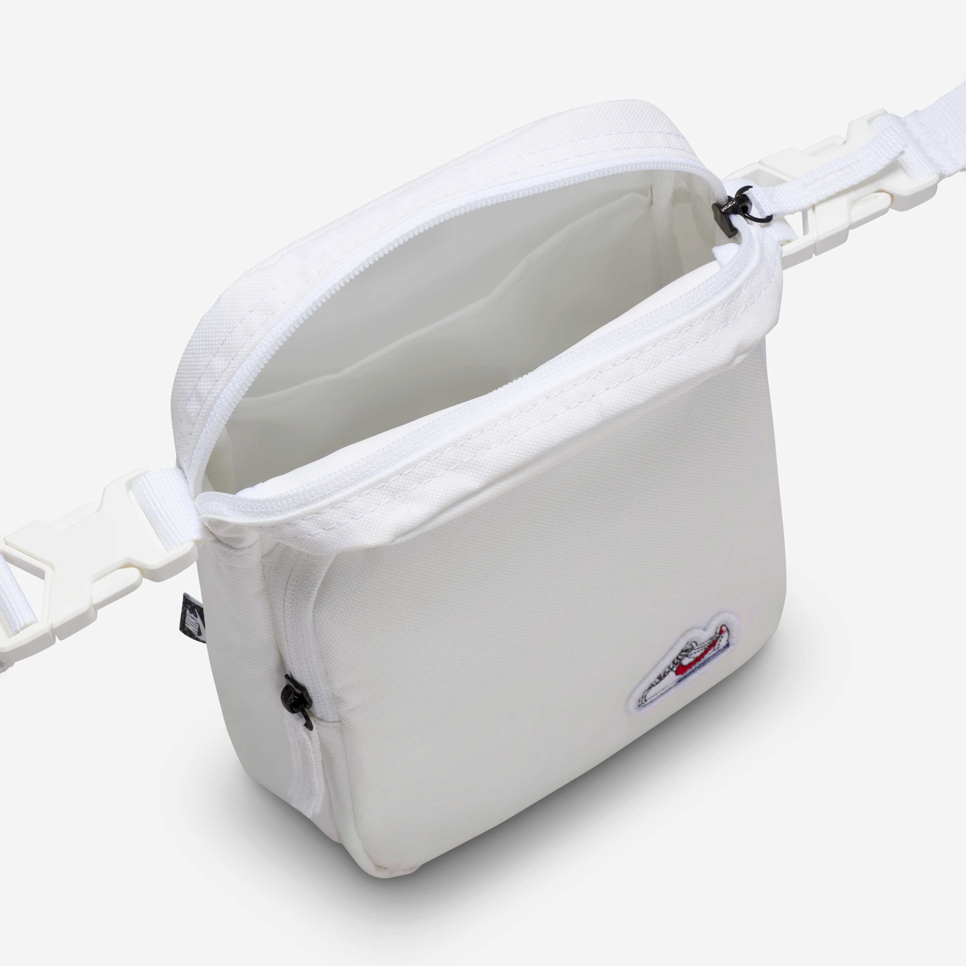 Nike Cortez Heritage image number 3