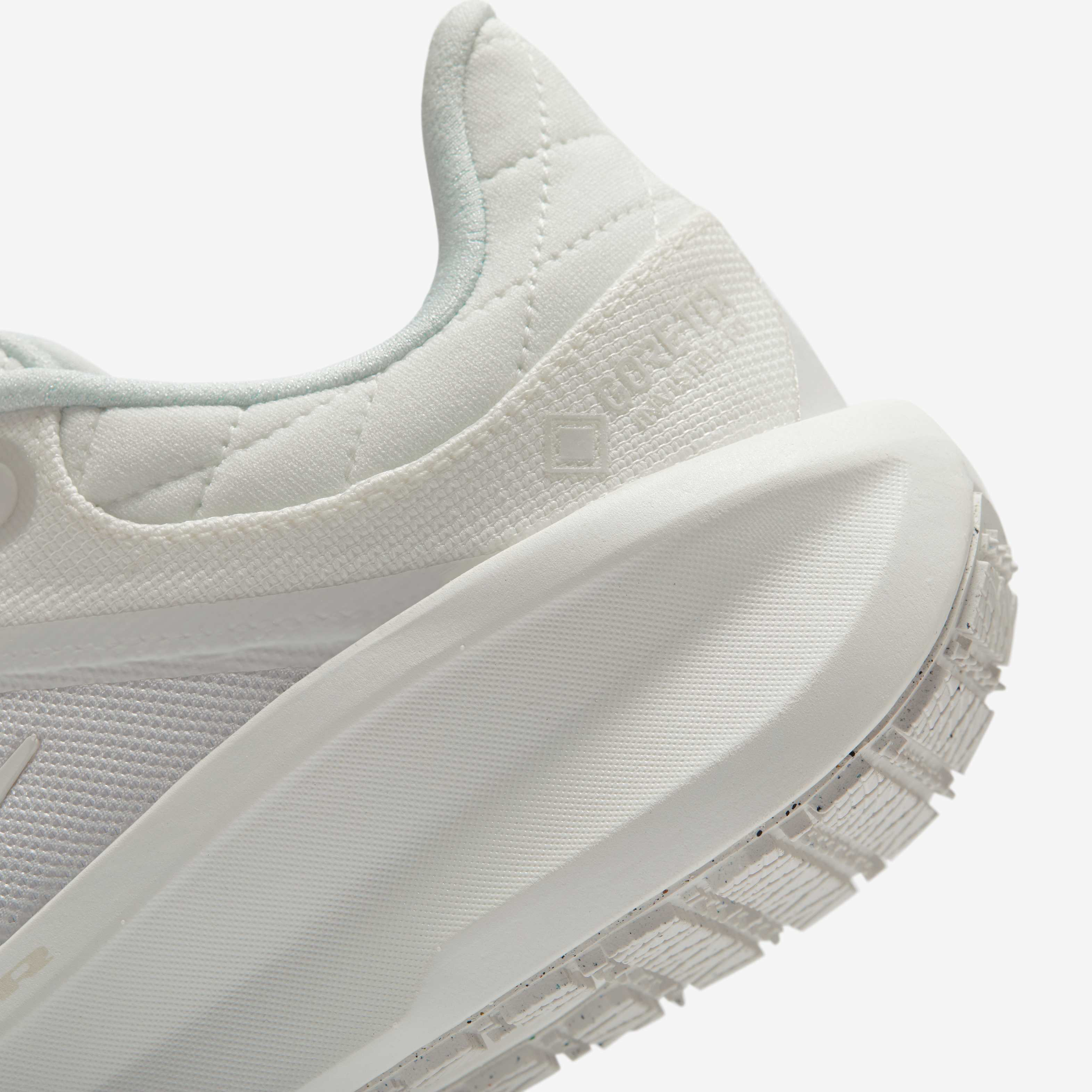 نايكي وينفلو 11 GORE-TEX image number 7