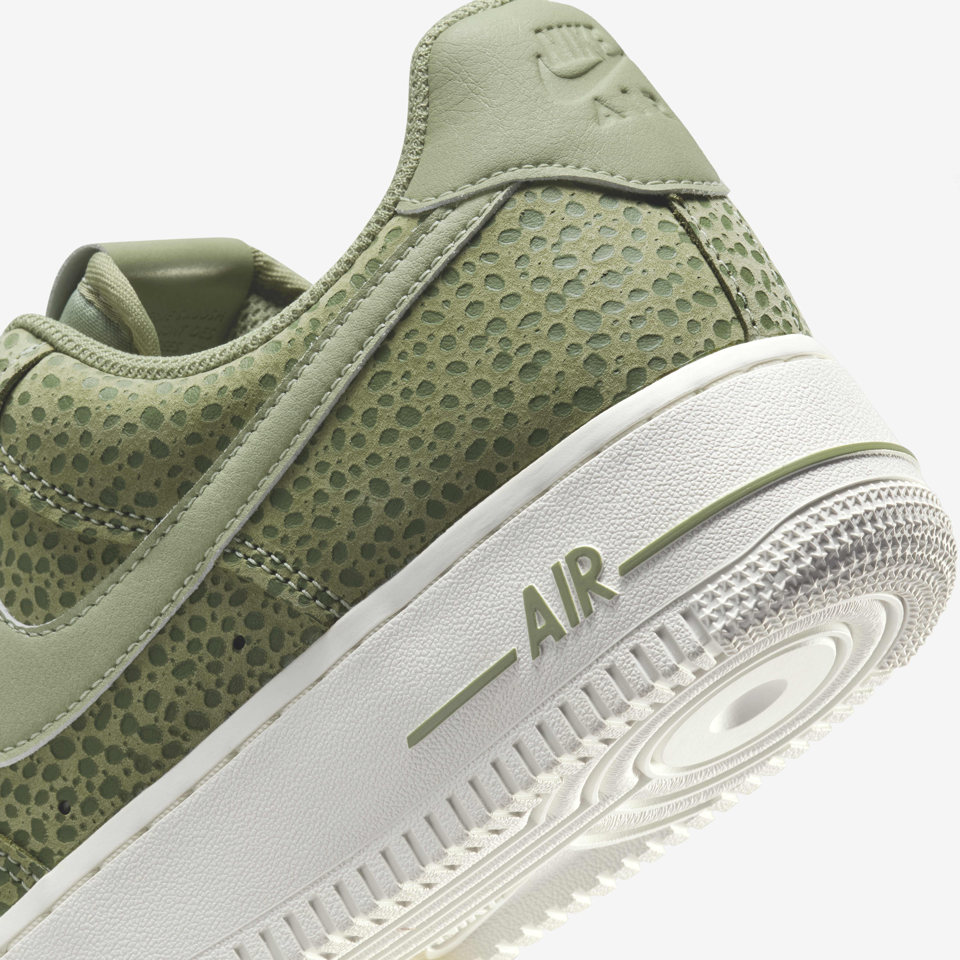 Nike sportswear air force 1 7 premium top