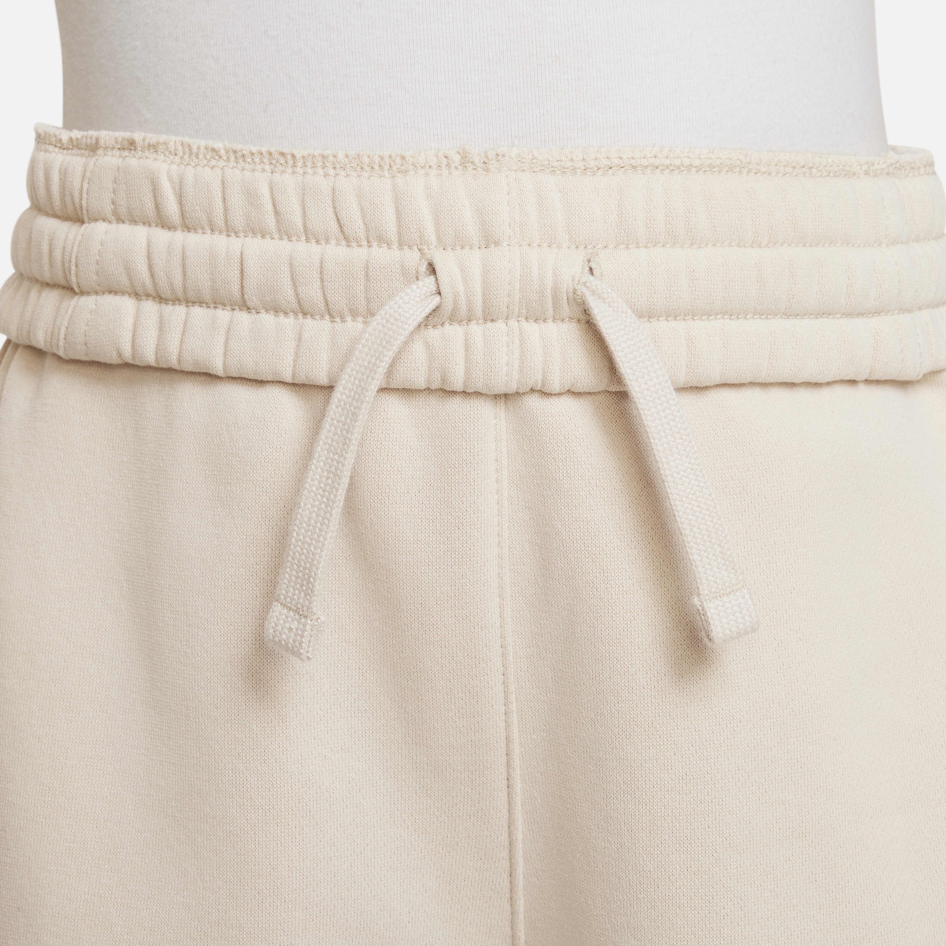 نايكي سبورتسوير كلوب فليس image number 3