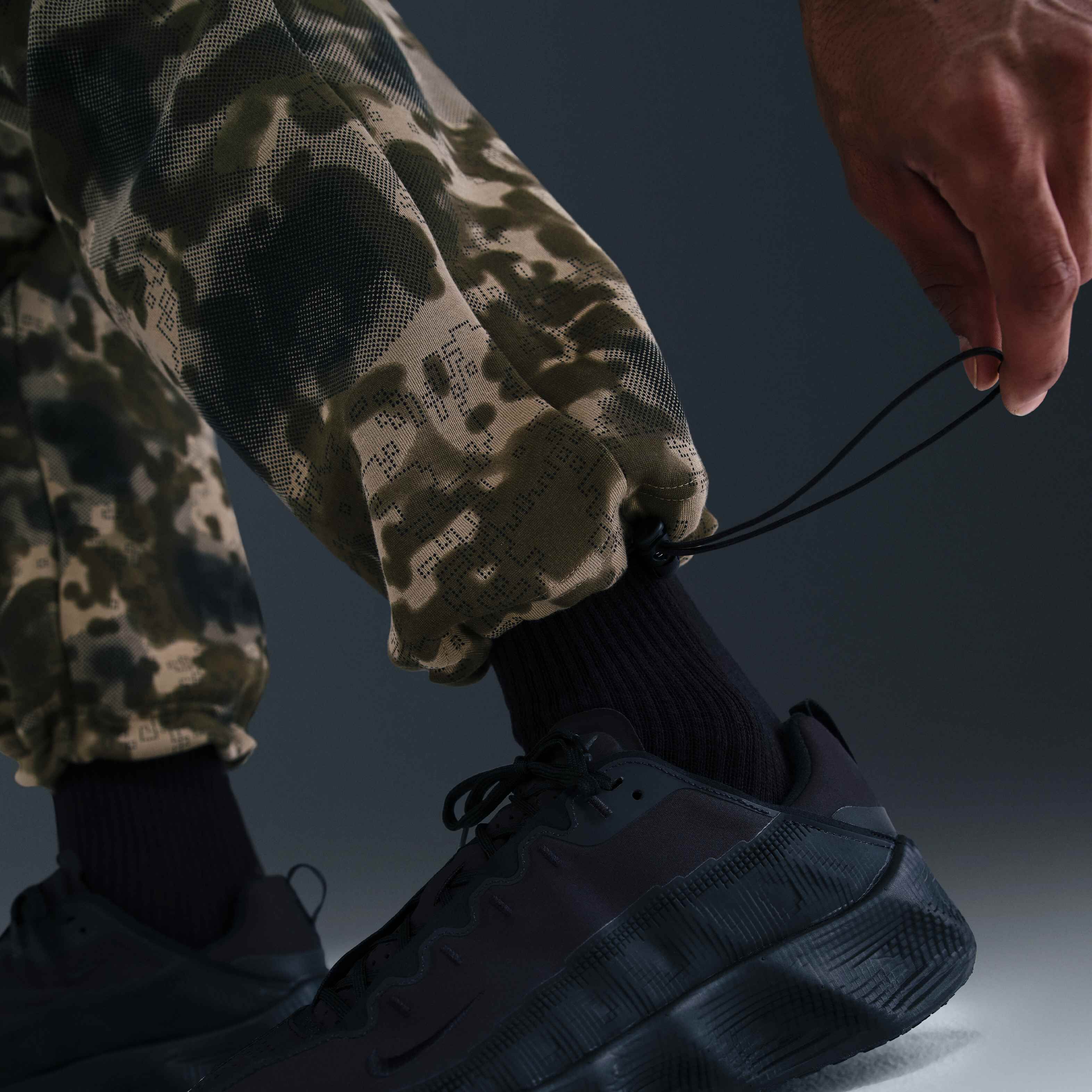 نايكي تك image number 5