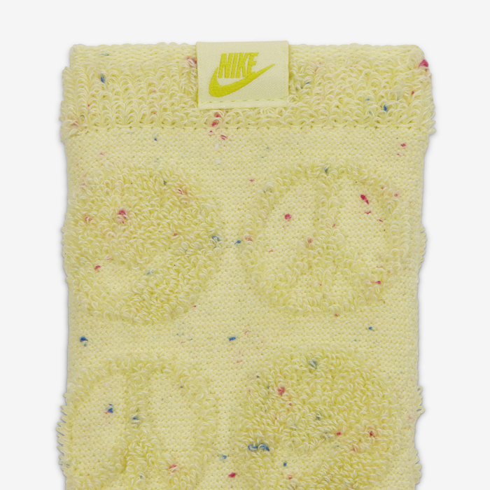 نايكي افريداي بلس image number 3 نايكي افريداي بلس image number 3