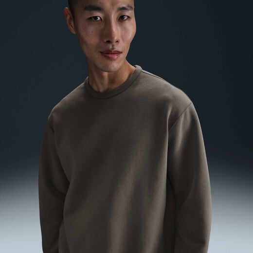 نايكي 24.7 امبوسبلي سوفت