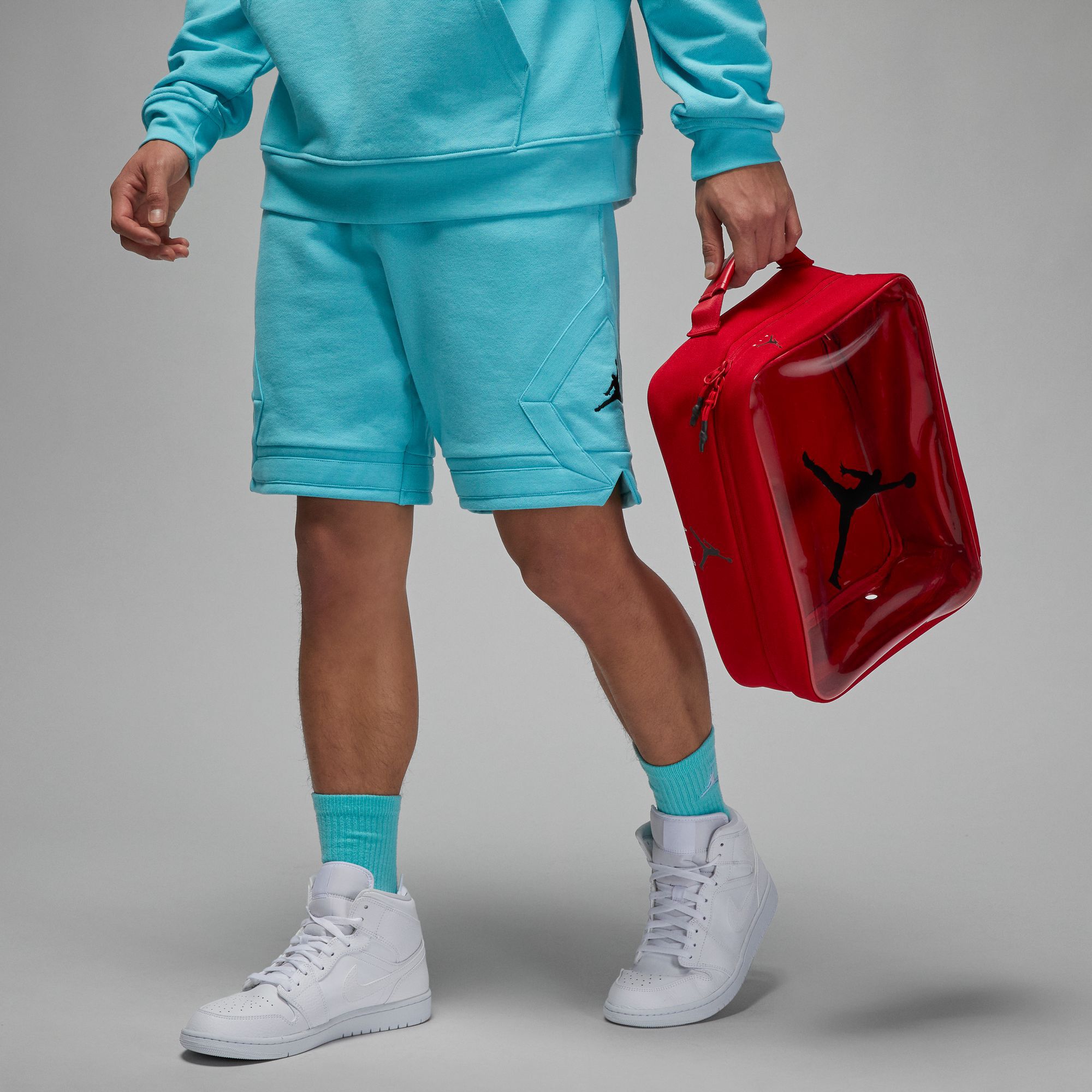 Buy Jordan The Shoe Box Shoe Bag (13L) - Red @ Nike Qatar