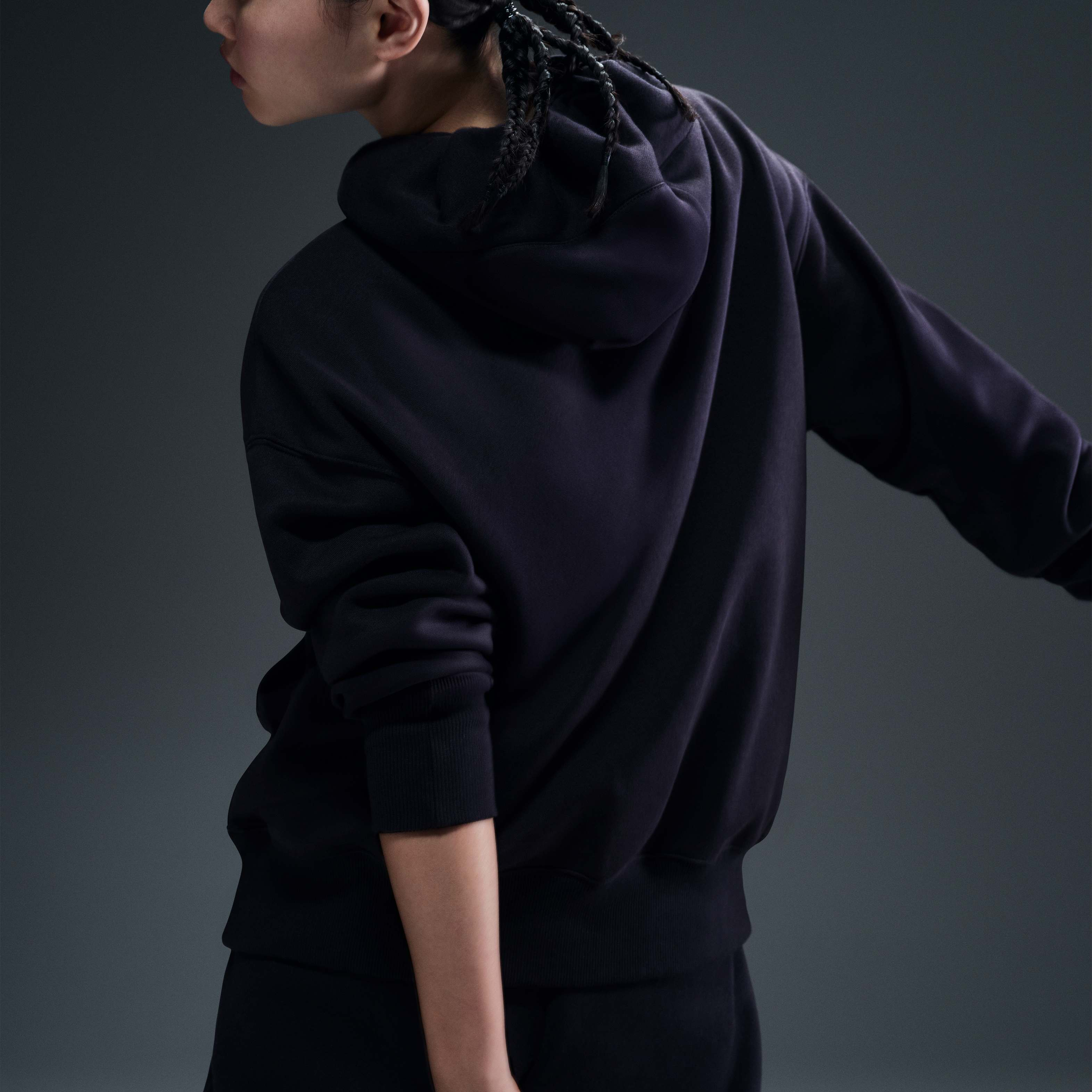 نايكي سبورتسوير فينيكس فليس image number 2