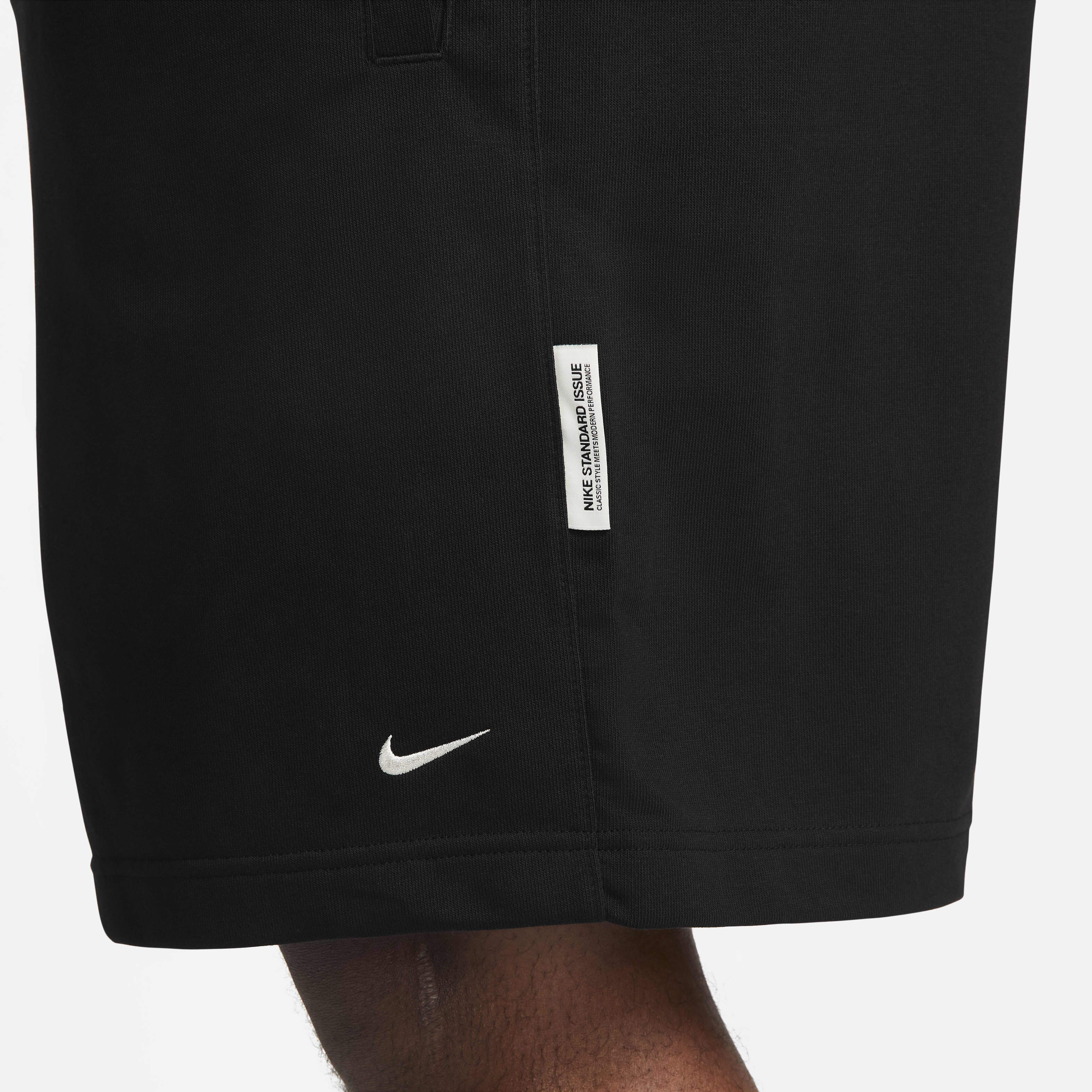 Buy Nike Standard Issue Men s Dri FIT 20cm approx. Basketball Shorts Nike Qatar Official
