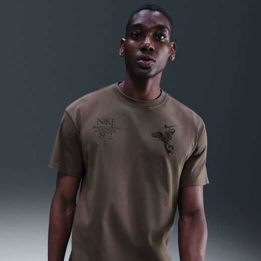 نايكي سبورتسوير