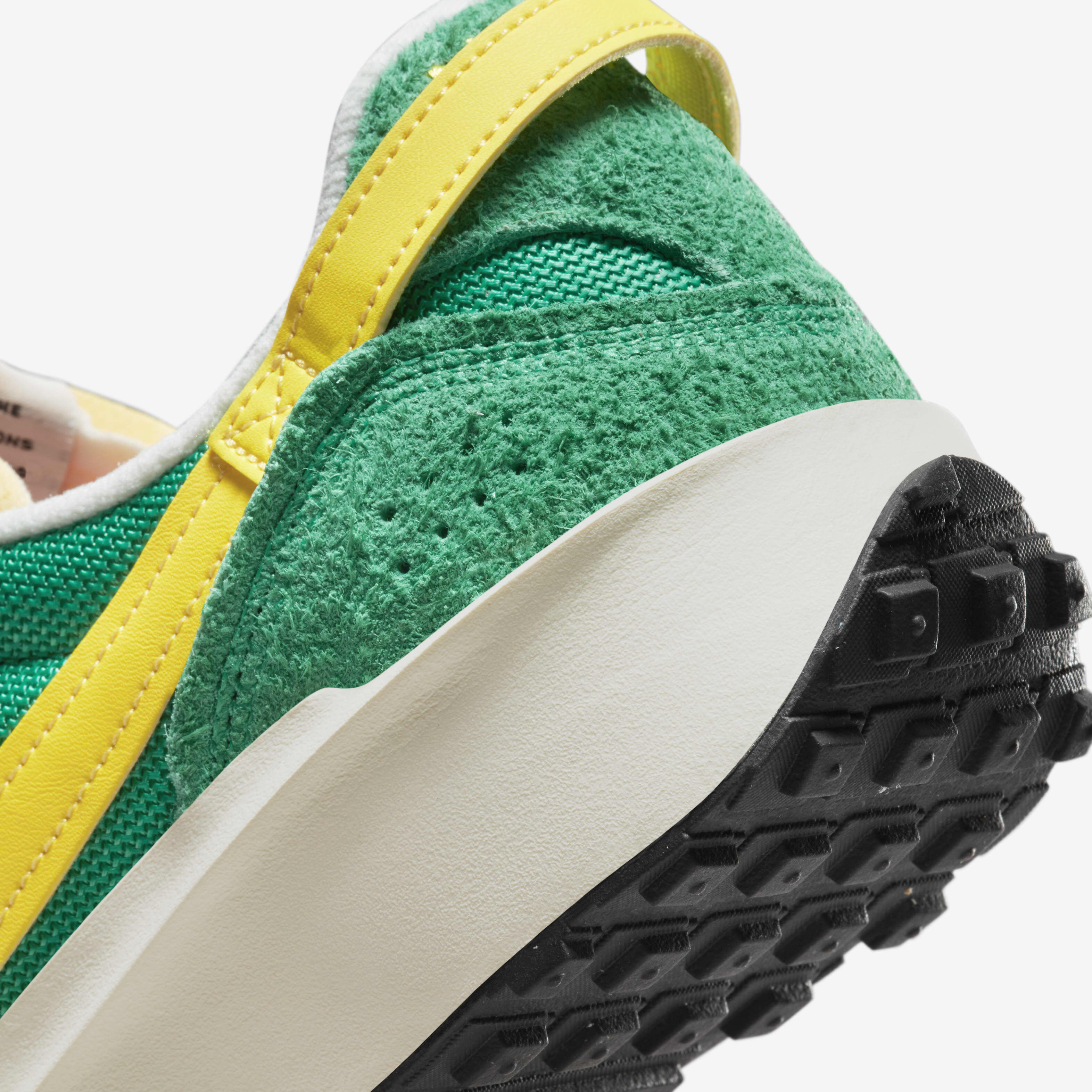 Nike Waffle Debut Vintage image number 7