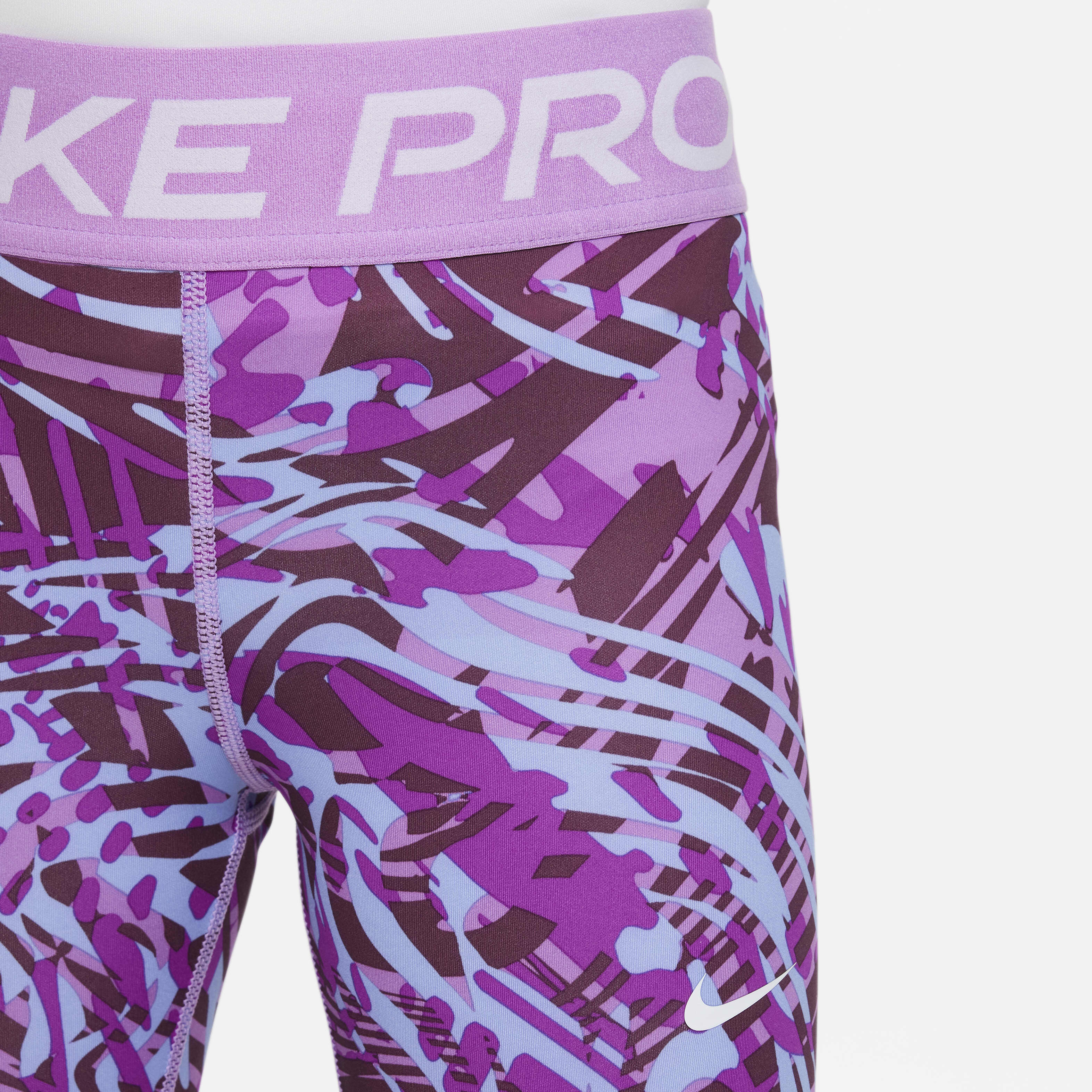 Nike Pro image number 2