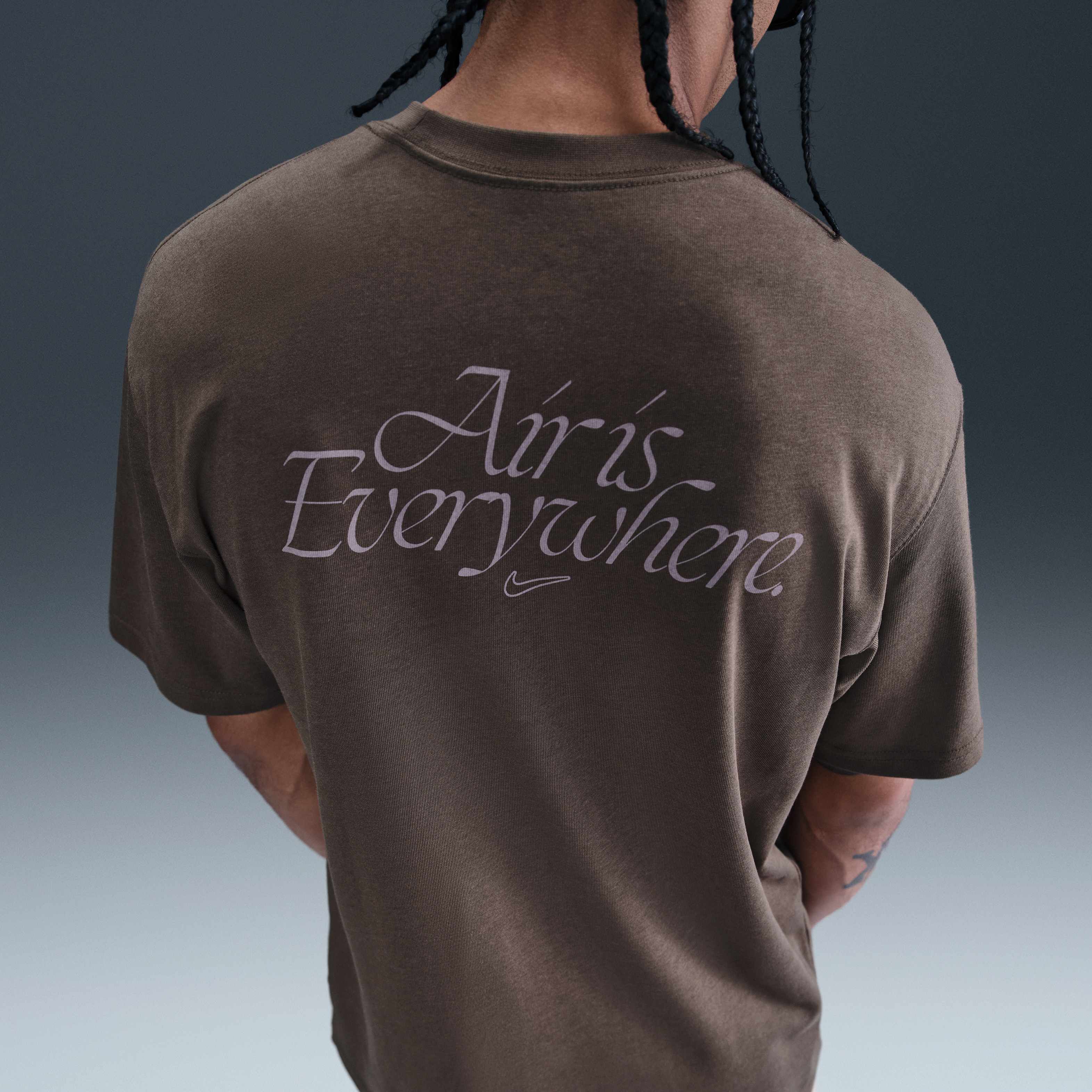 نايكي سبورتسوير image number 1