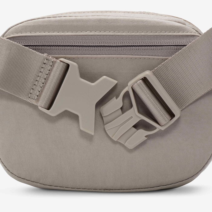 Nike Aura image number 6 Nike Aura image number 6