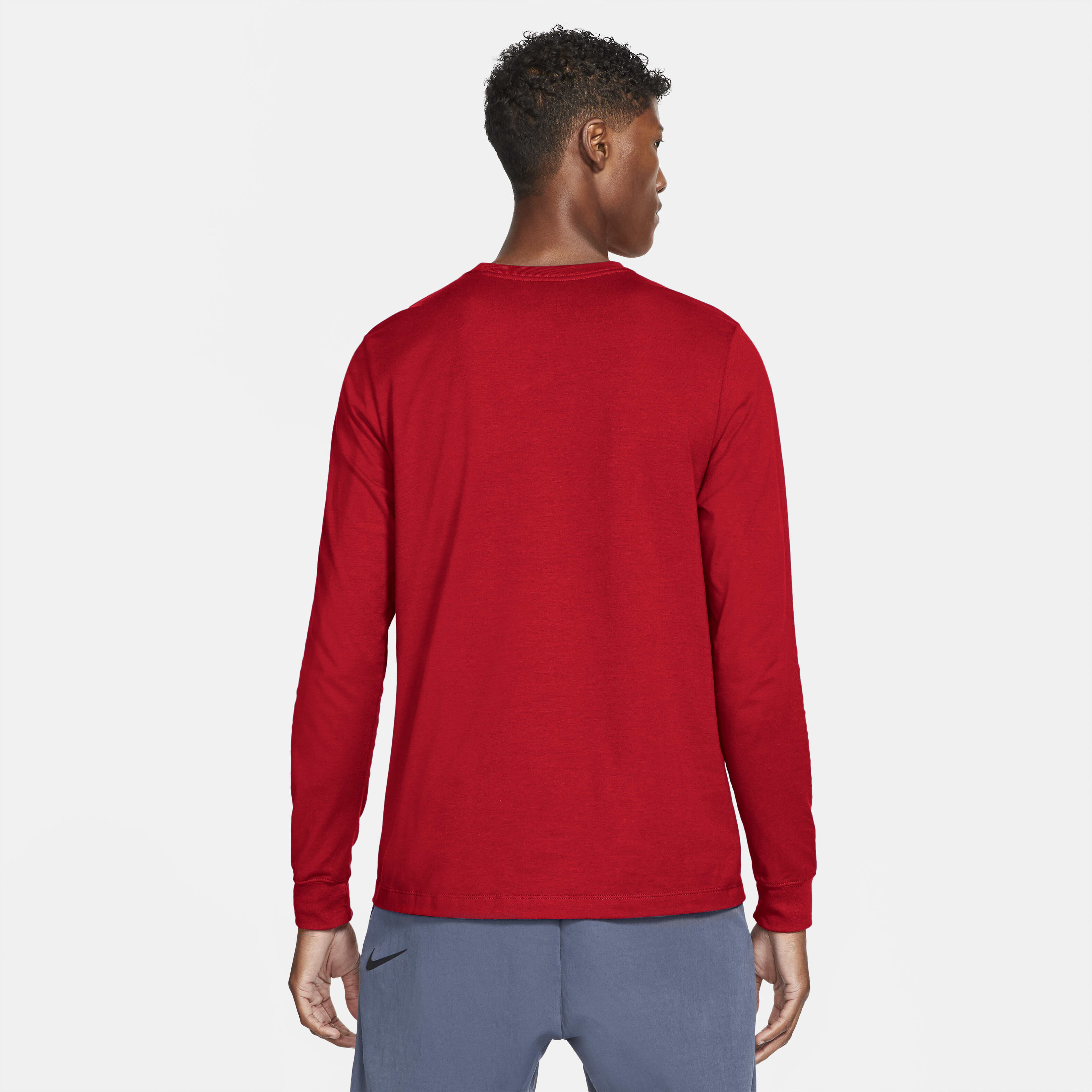 نايكي سبورتسوير image number 1