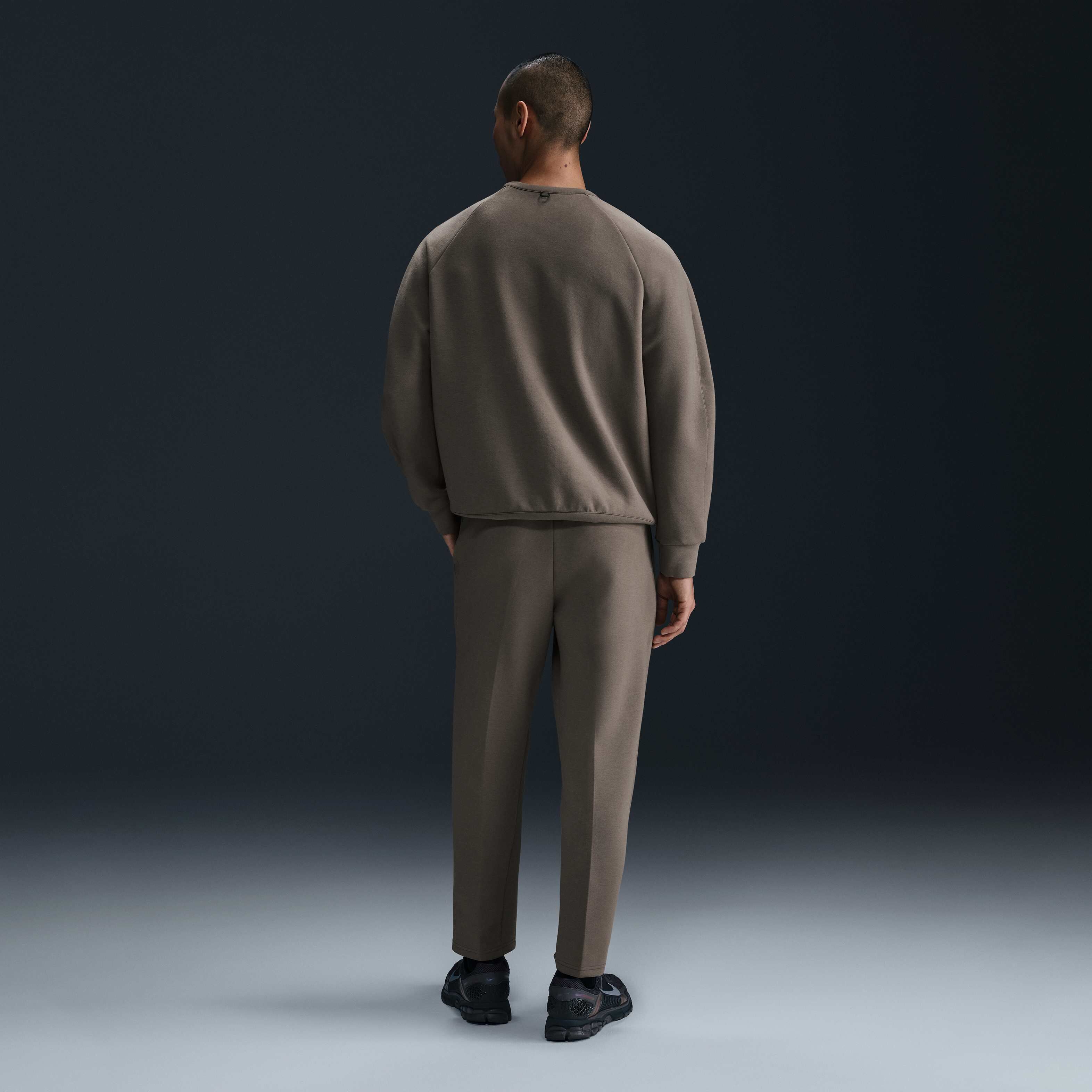 نايكي 24.7 امبوسبلي سوفت image number 3