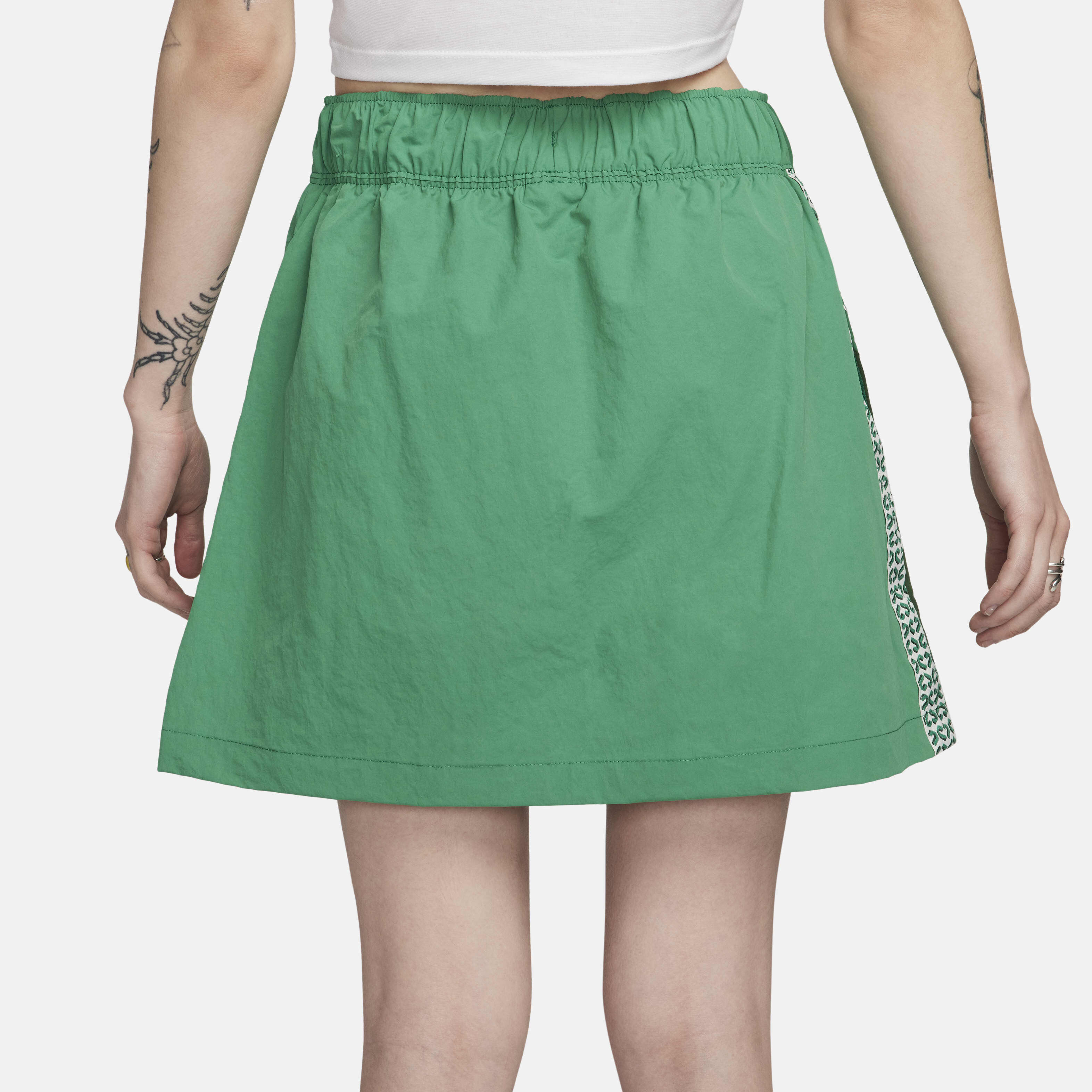 نايكي سبورتسوير &times; نايكي يونايتد image number 2