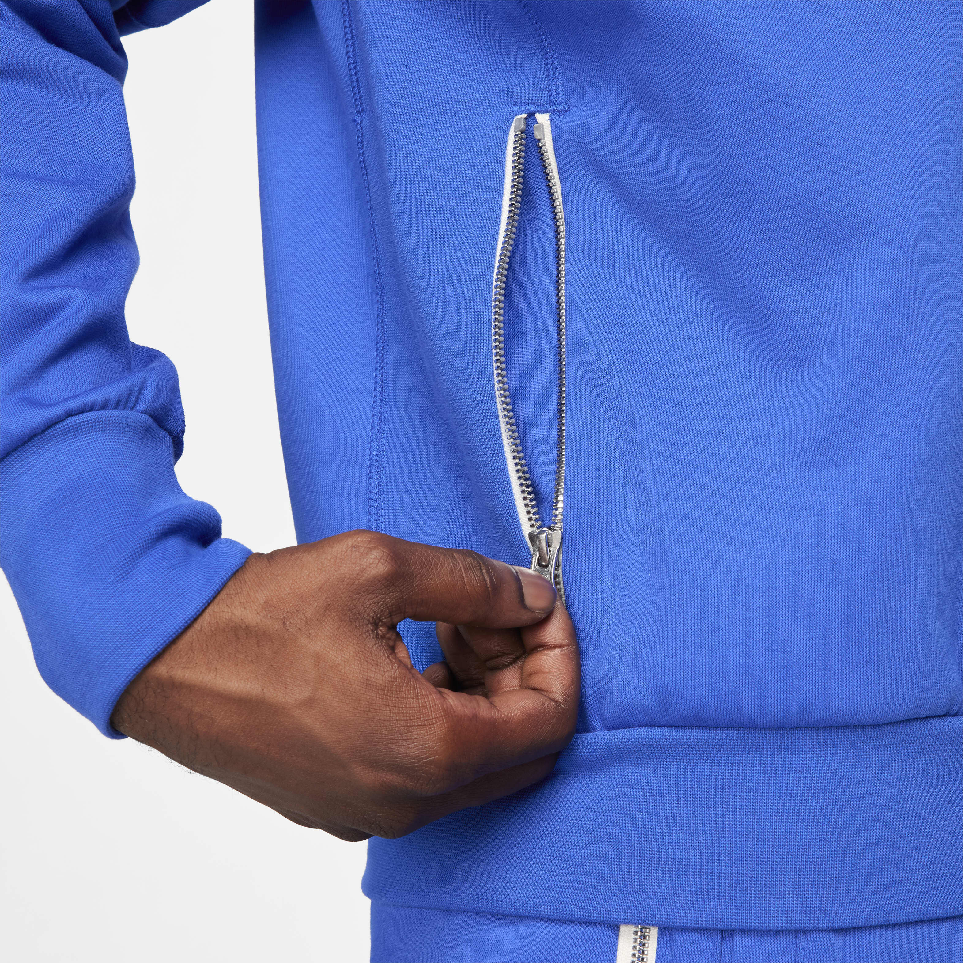 Nike Dri-FIT Standard Issue image number 4