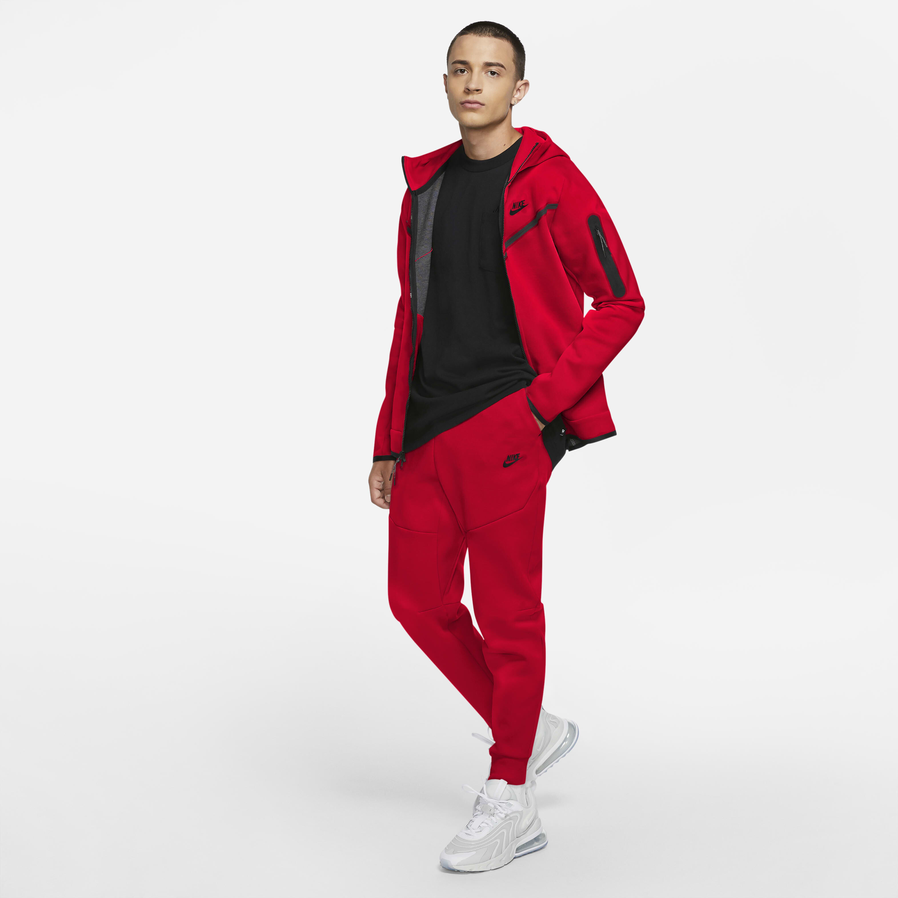 Nike Sportswear Tech Fleece image number 2
