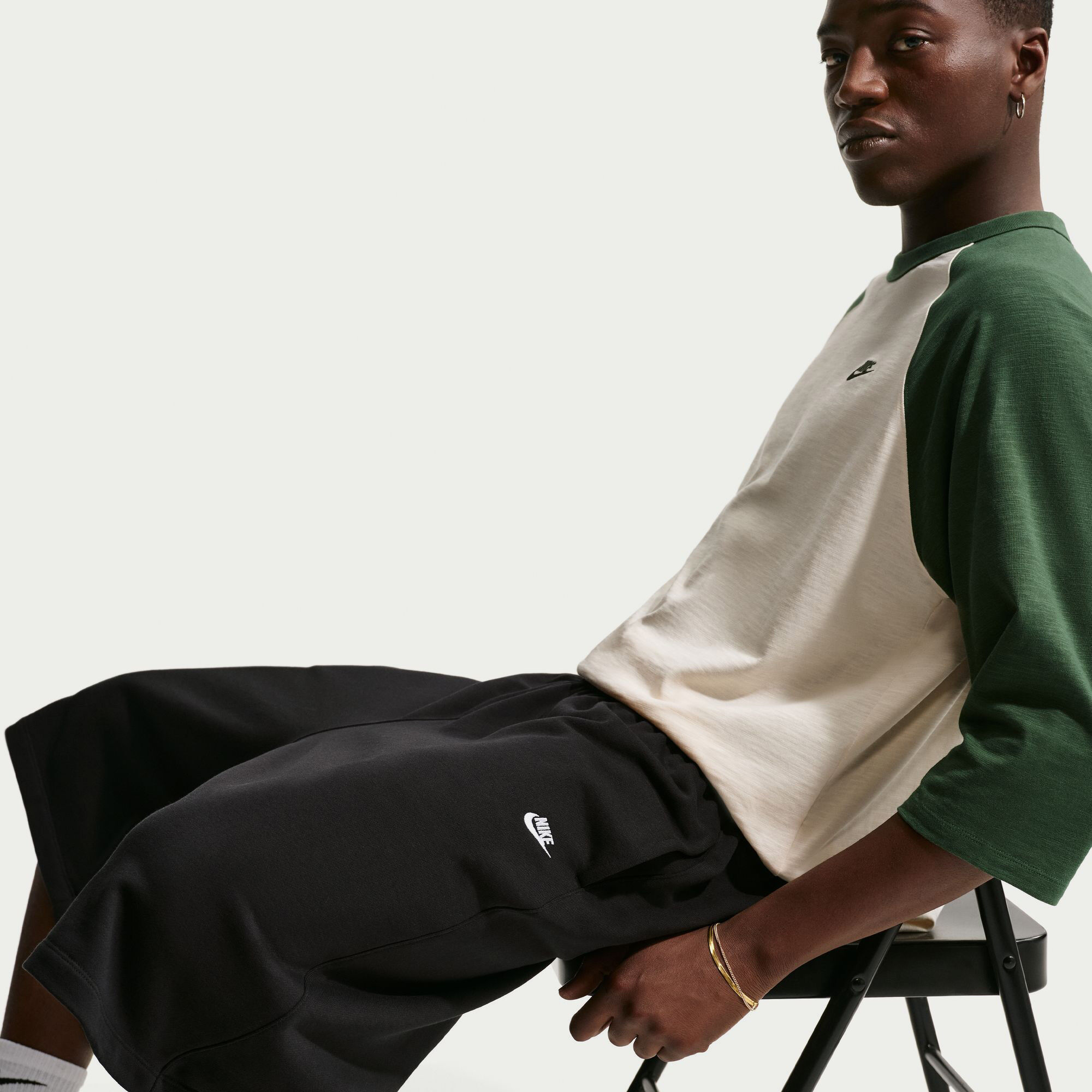 Nike Sportswear Club image number 2