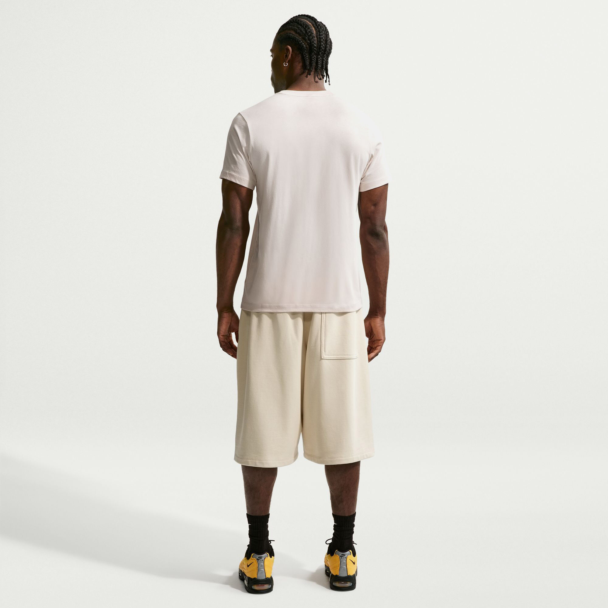 Nike Sportswear Club image number 1
