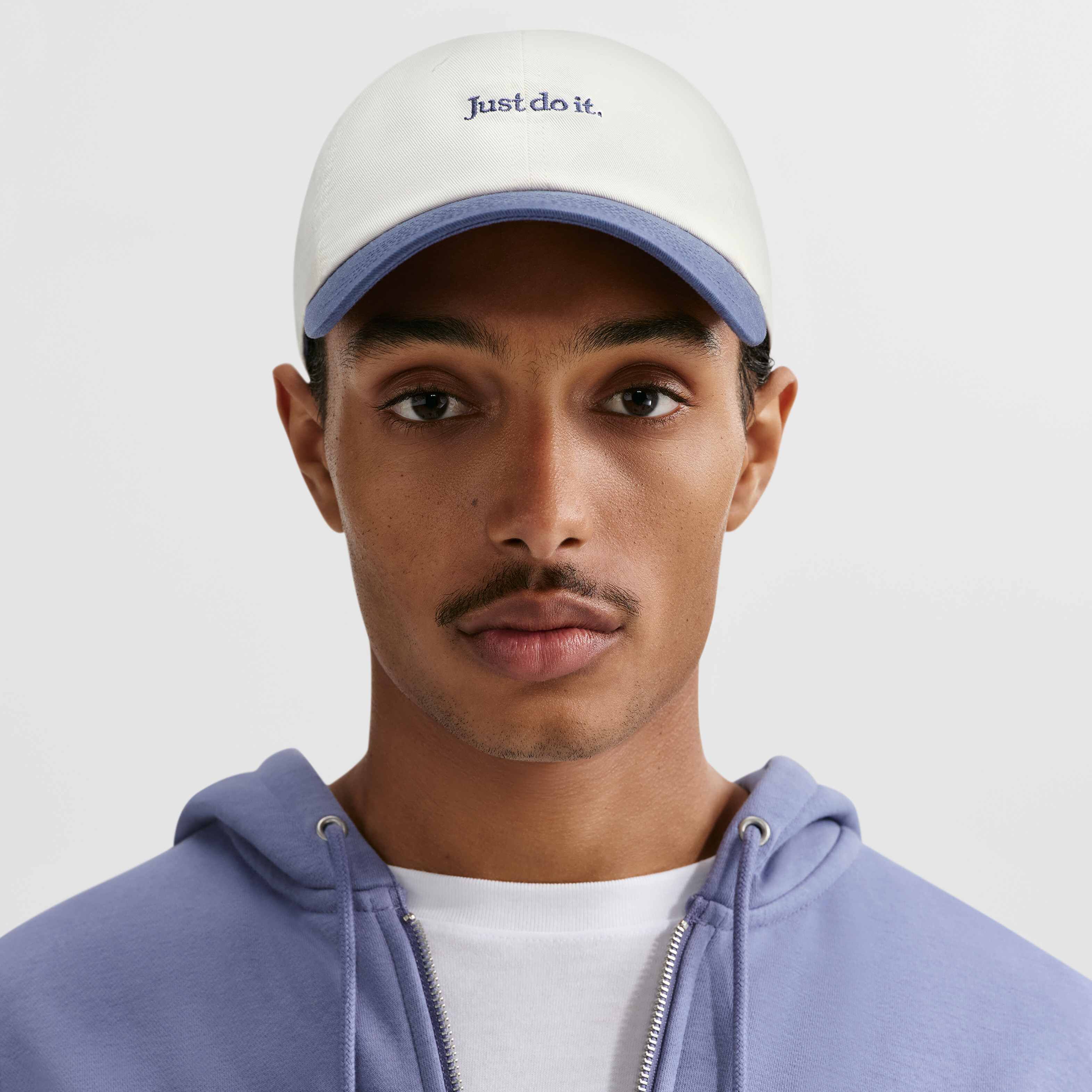 Nike Club image number 2