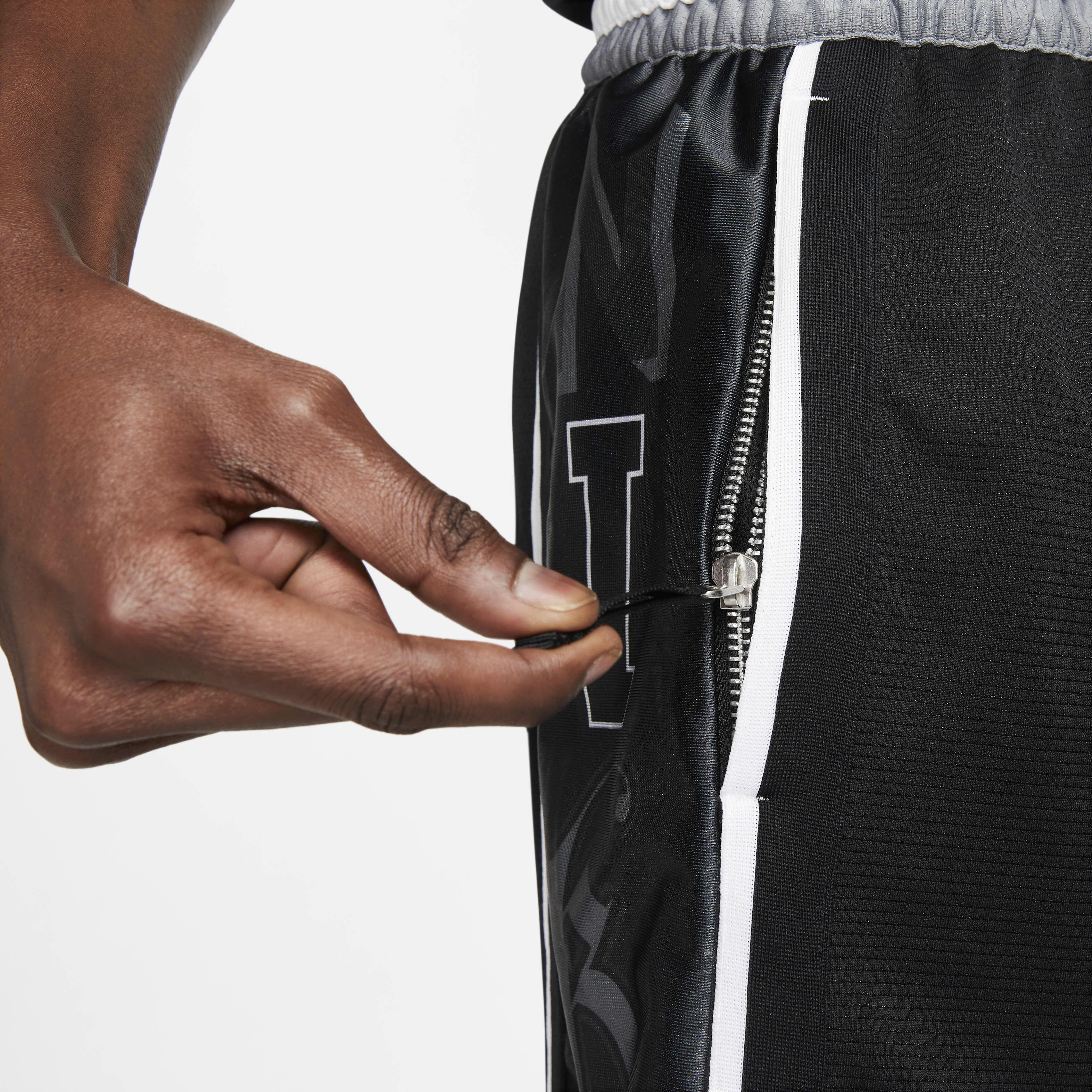 Nike Dri-FIT DNA image number 5