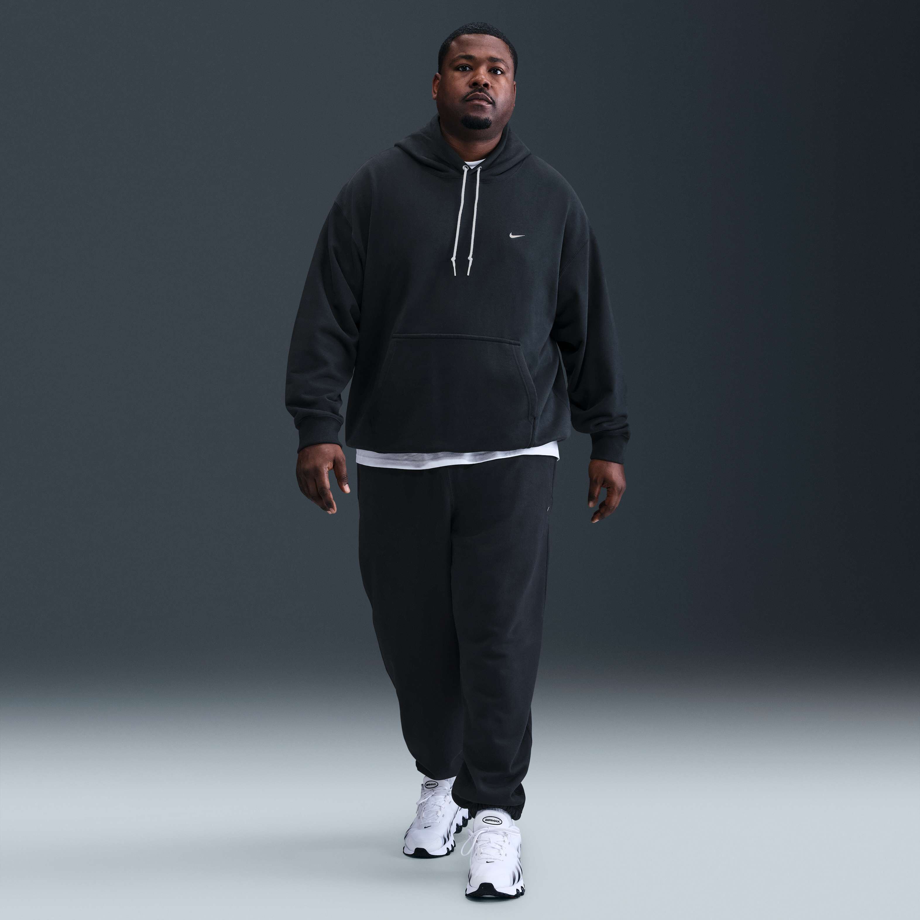 Nike Solo Swoosh image number 5